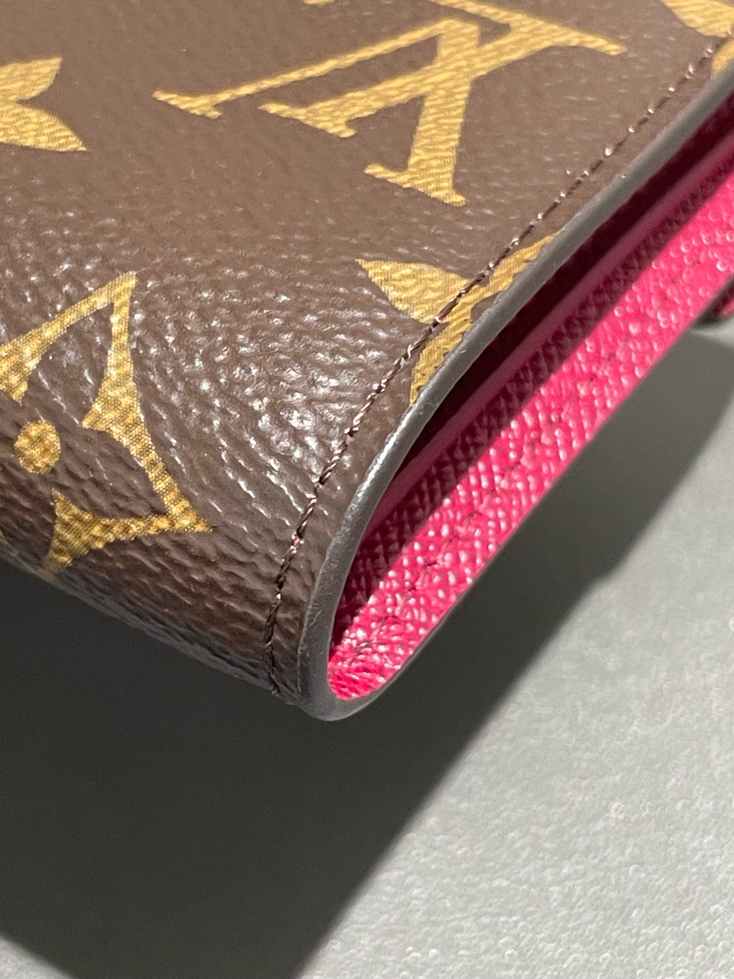 【預訂貨品】LV 紅色豆豆銀包