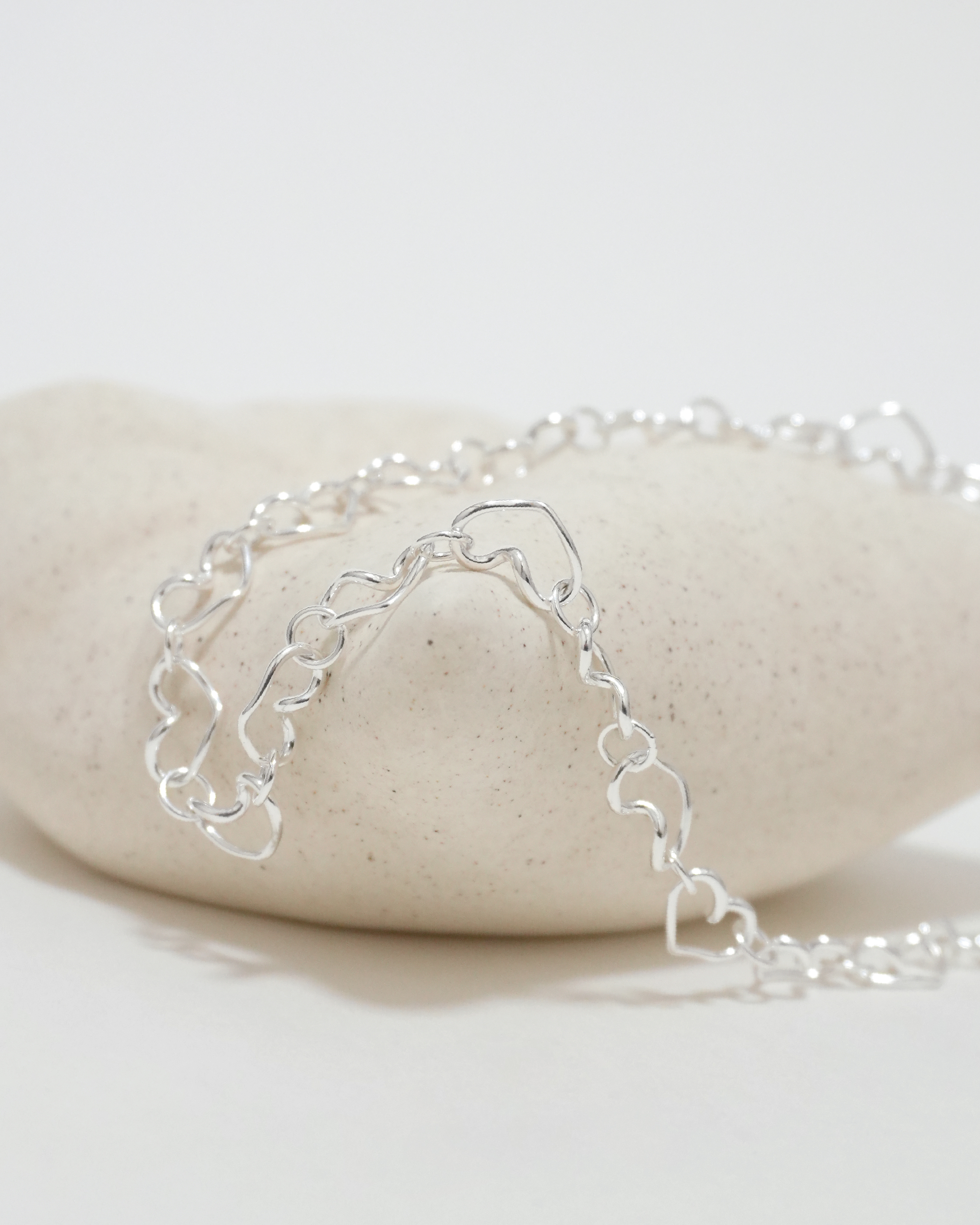 Glimmering Heart Loop Necklace 