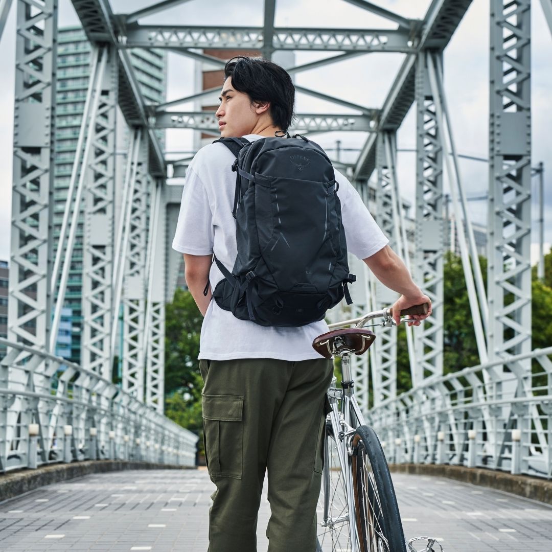 【全黑特別版】Osprey Hikelite 26 登山背包