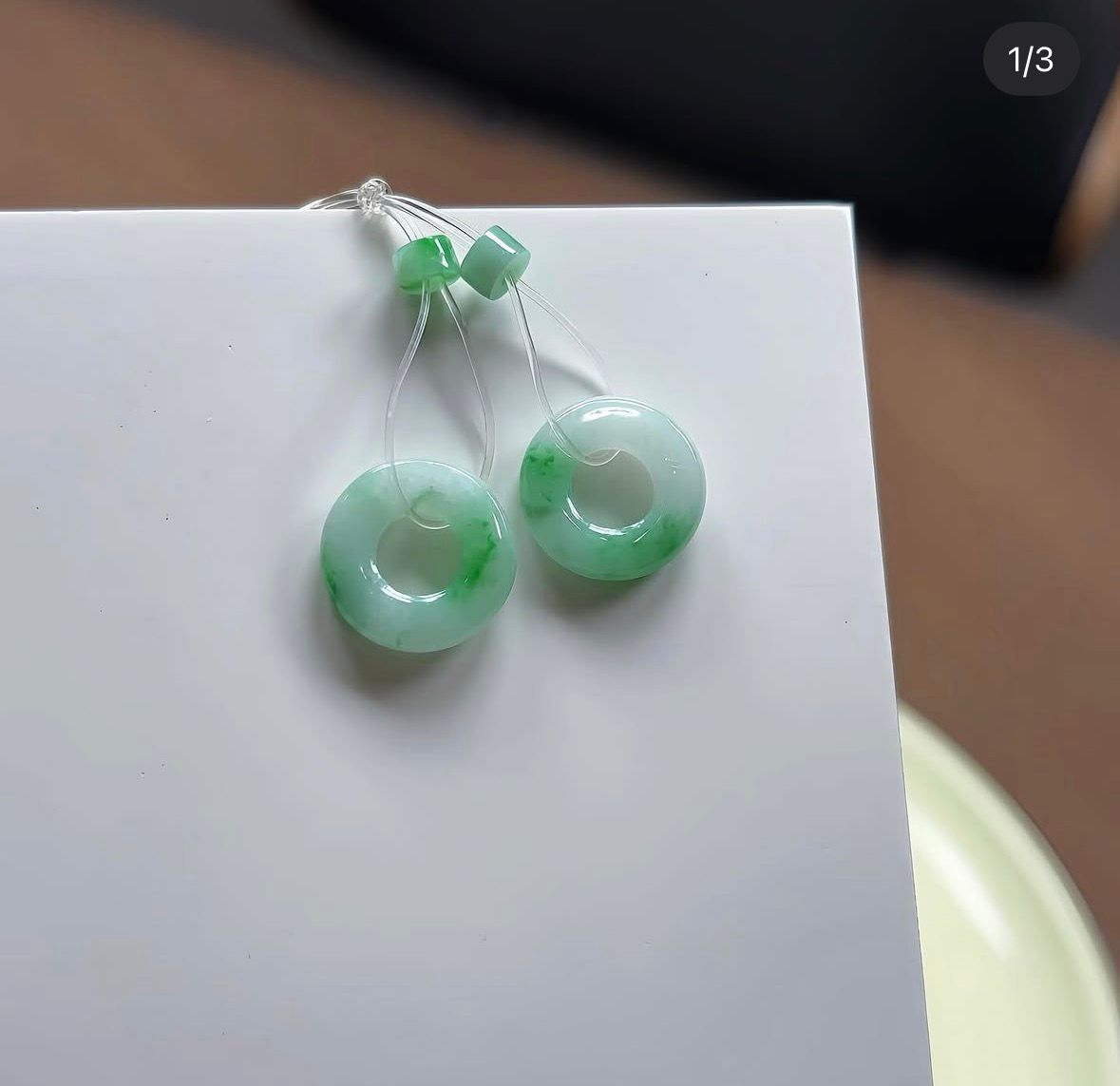 白底青子母扣一對