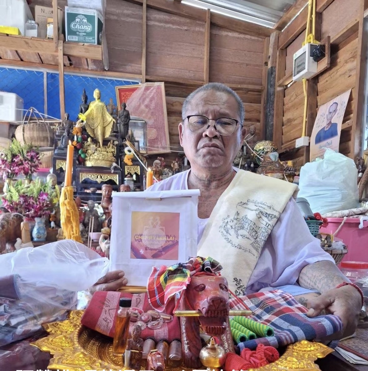 阿贊堆 🔥狗食思維 木雕配戴型 包入人緣膏 
