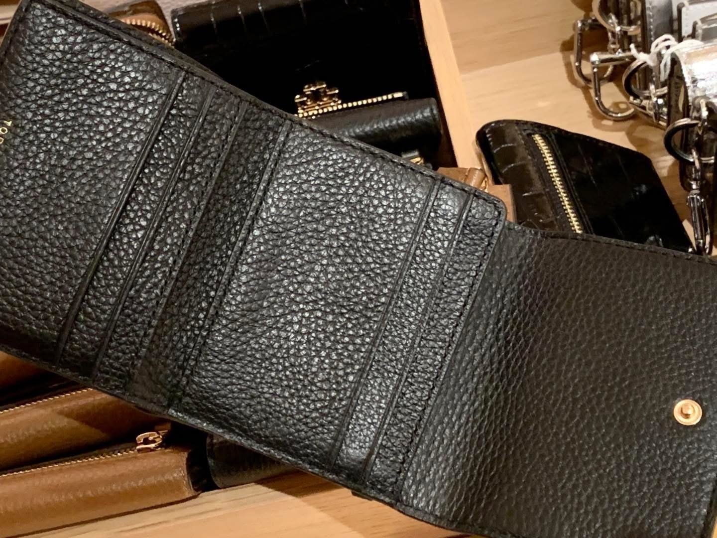 ✈️🇨🇦🇺🇸Tory Burch Outlet 荔枝皮🖤🤎通花Logo短銀包👛💳