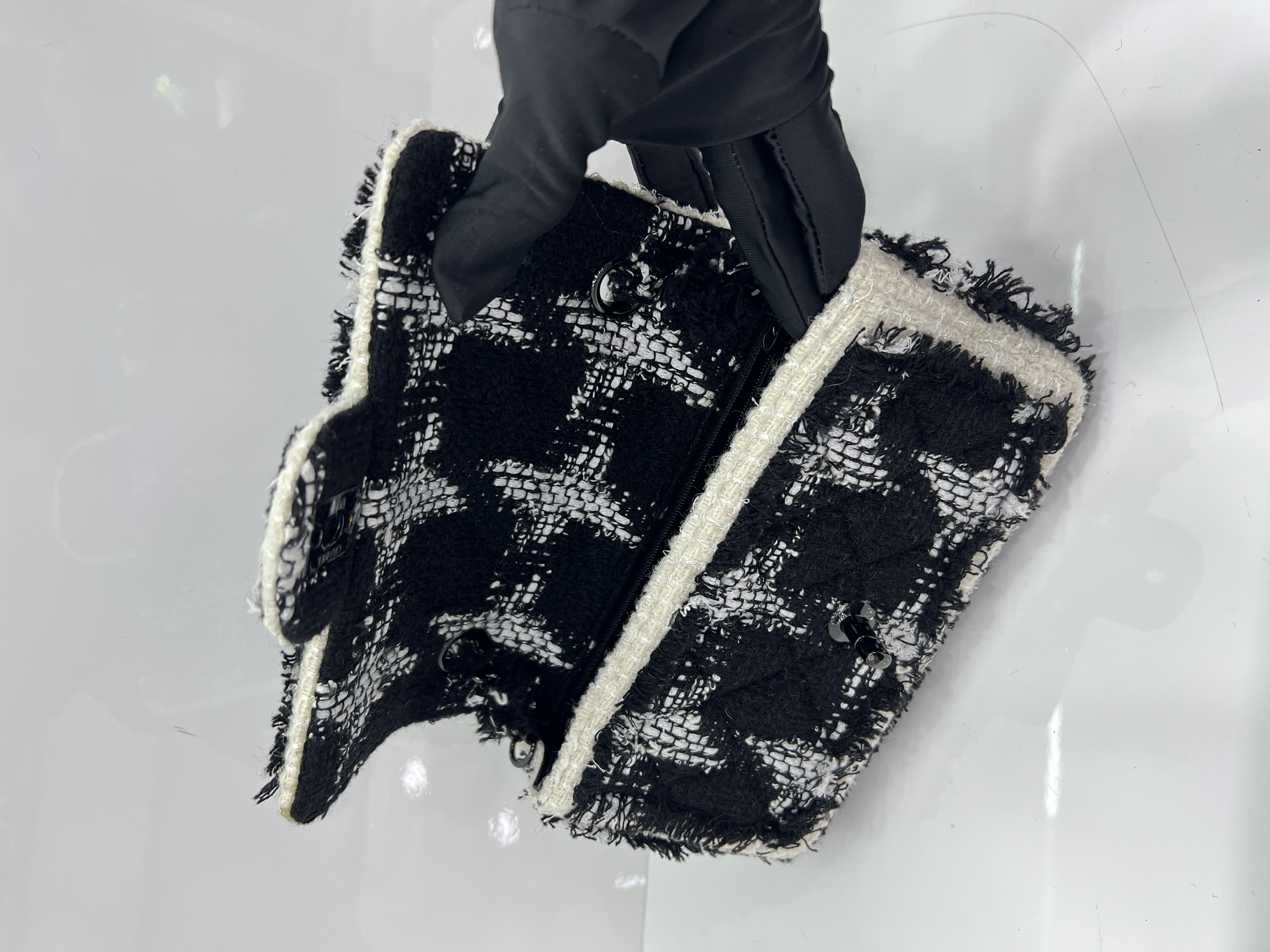 直播貨品 |  [1個-$100 2個-$300］EE85