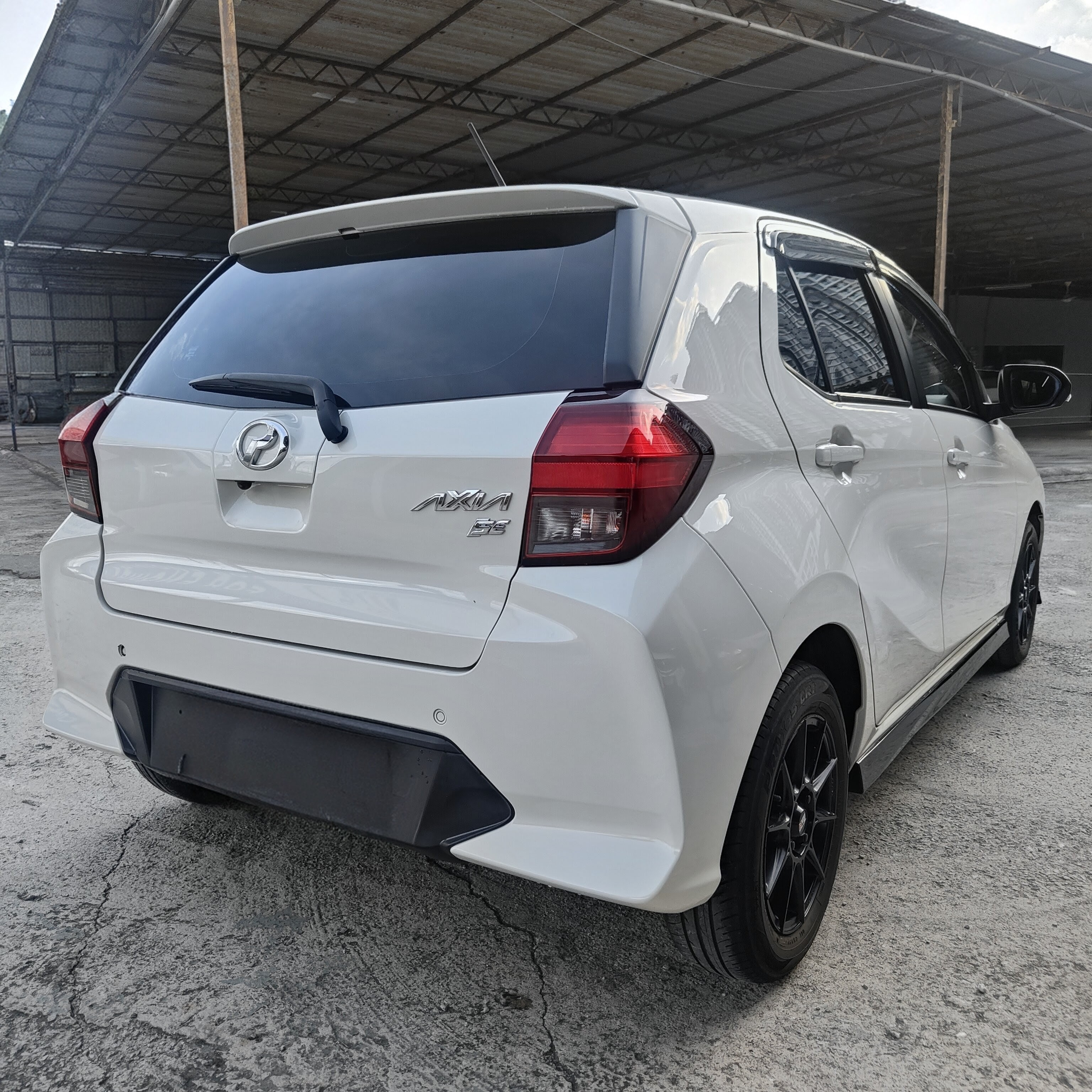 2023 PERODUA AXIA - 1.0 SE Sporty•Low Mileage• 99% CO