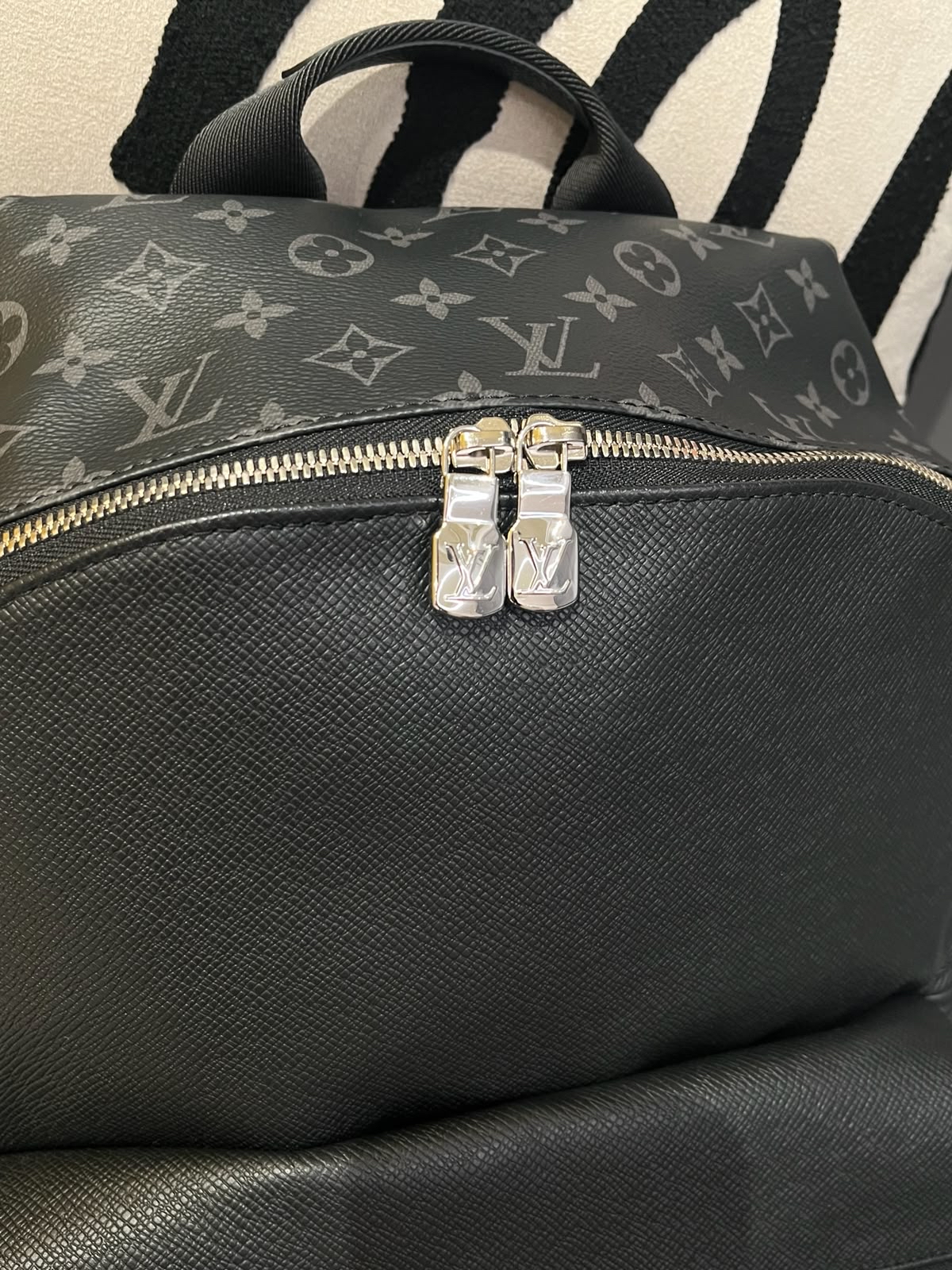 Lv Taigarama Discovery Backpack M31033 100%Authentic, 98%New ✅Dust bag