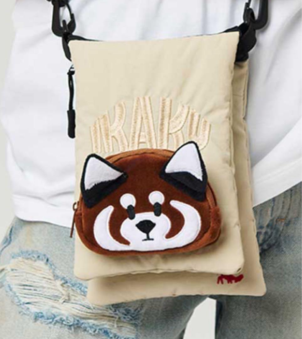 日本現貨📍日本小熊貓立體大頭斜咩袋仔