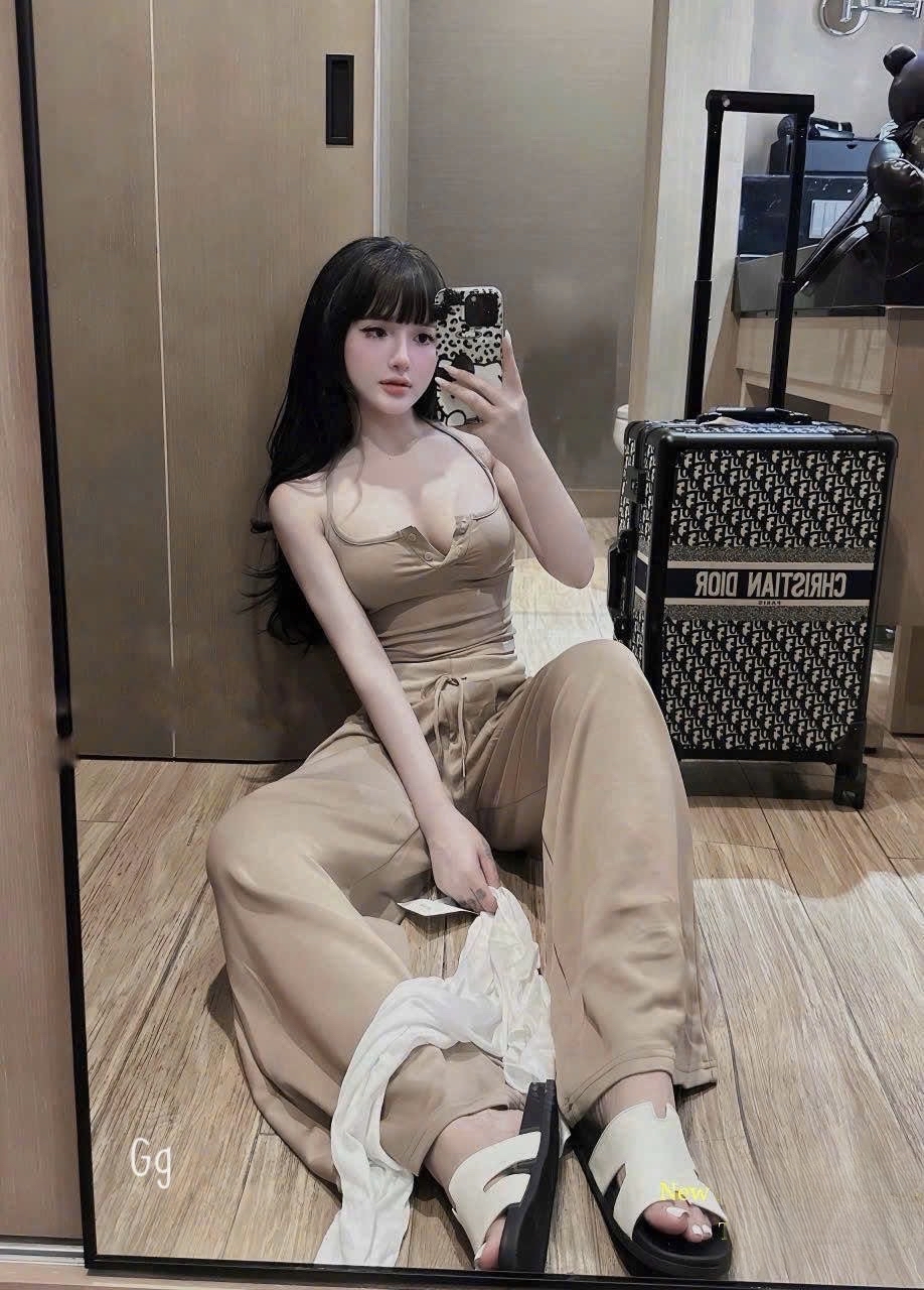 吊带阔腿裤休闲三件套