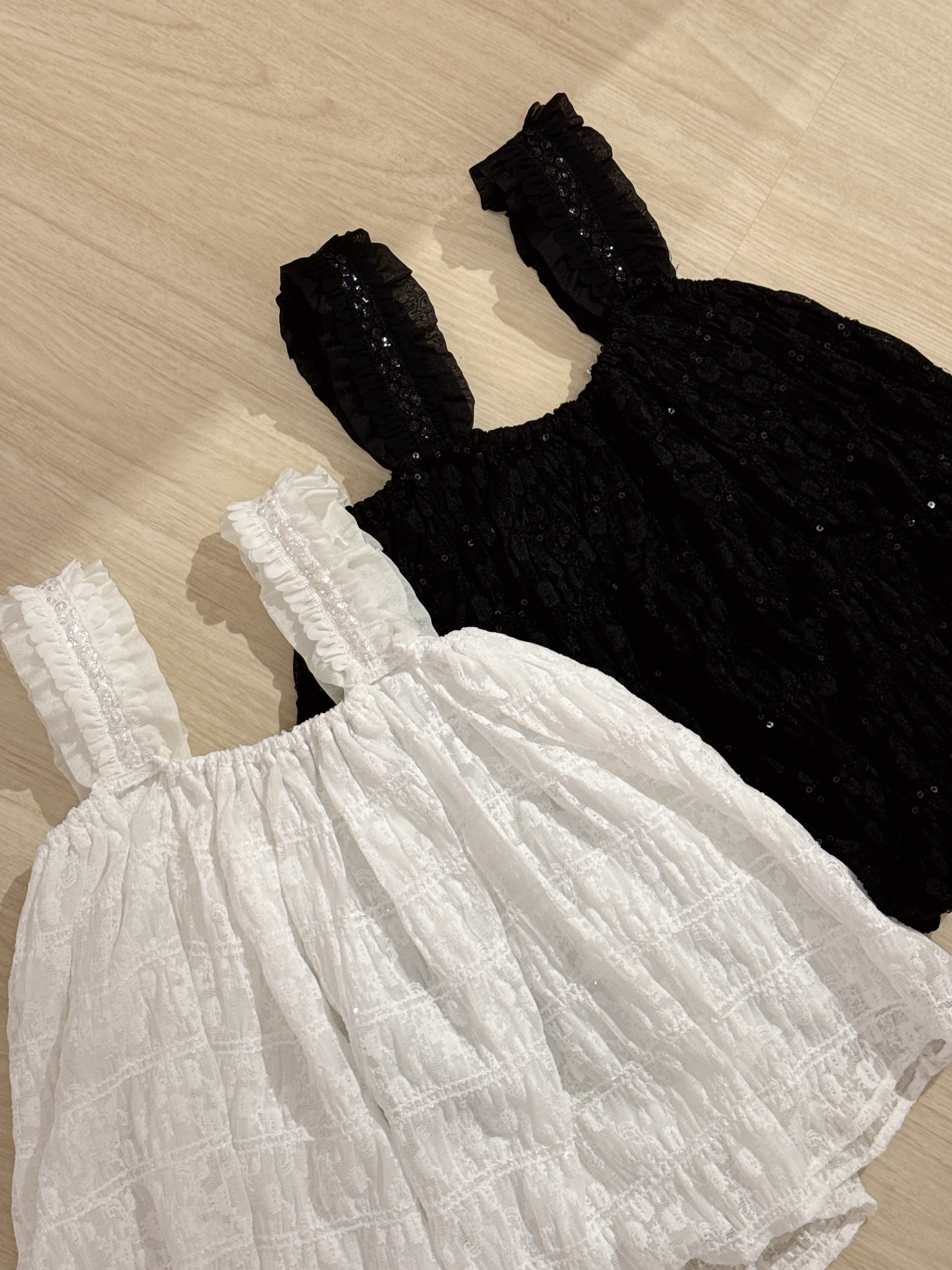 #HANNA-made# Lumière Smocked Lace vest