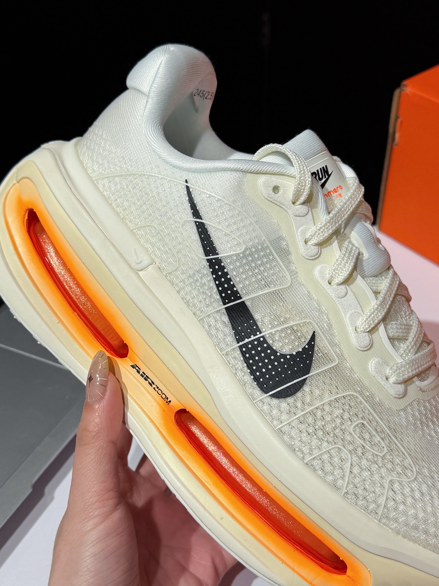 $338對。2對起$328對。Nike Air Max 系列全新氣墊跑鞋 👟