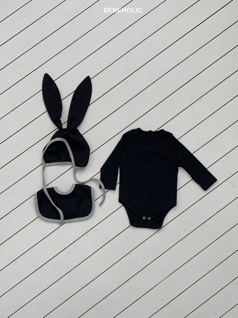 🌸預訂 韓國直送🌸🇰🇷BEBEHOLIC四色兔仔帽包屁衣圍兜三件套裝