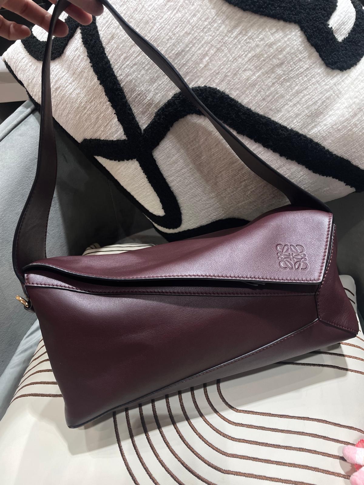 Loewe puzzle hobo calfskin  100%Authentic,95%new ✅dust bag 