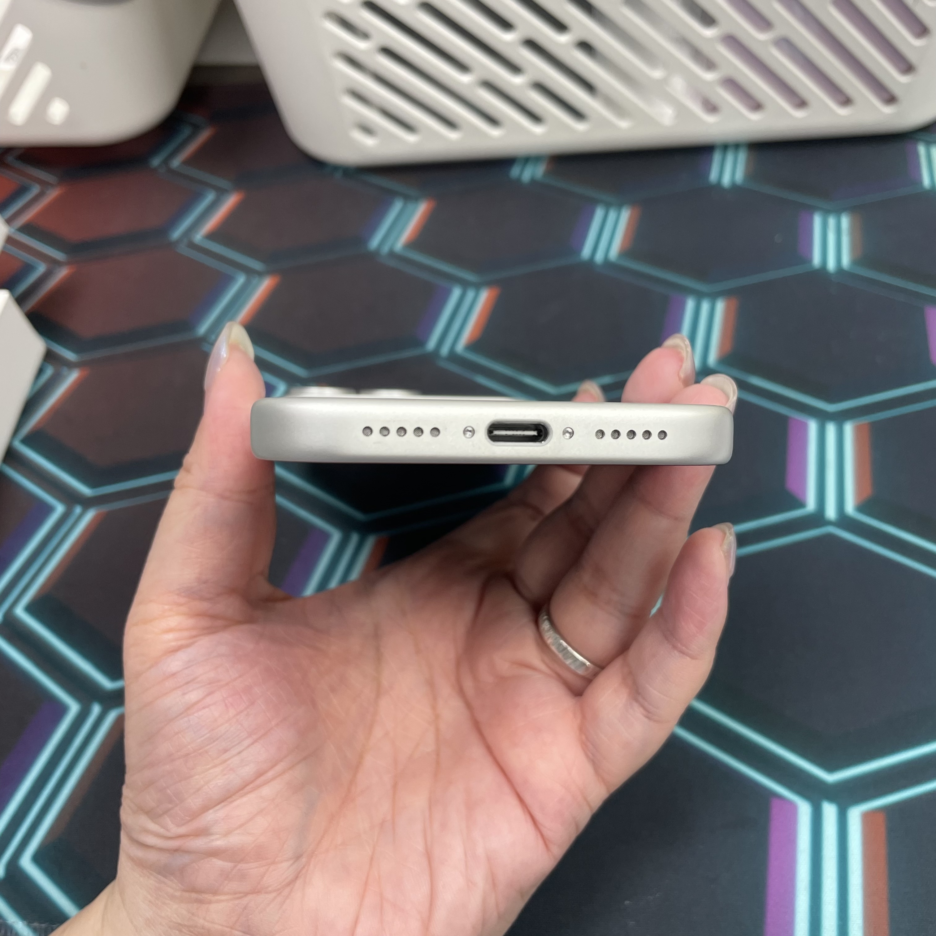 *7273 17 Pro 完美機 256GB 電100 銀色 sliver