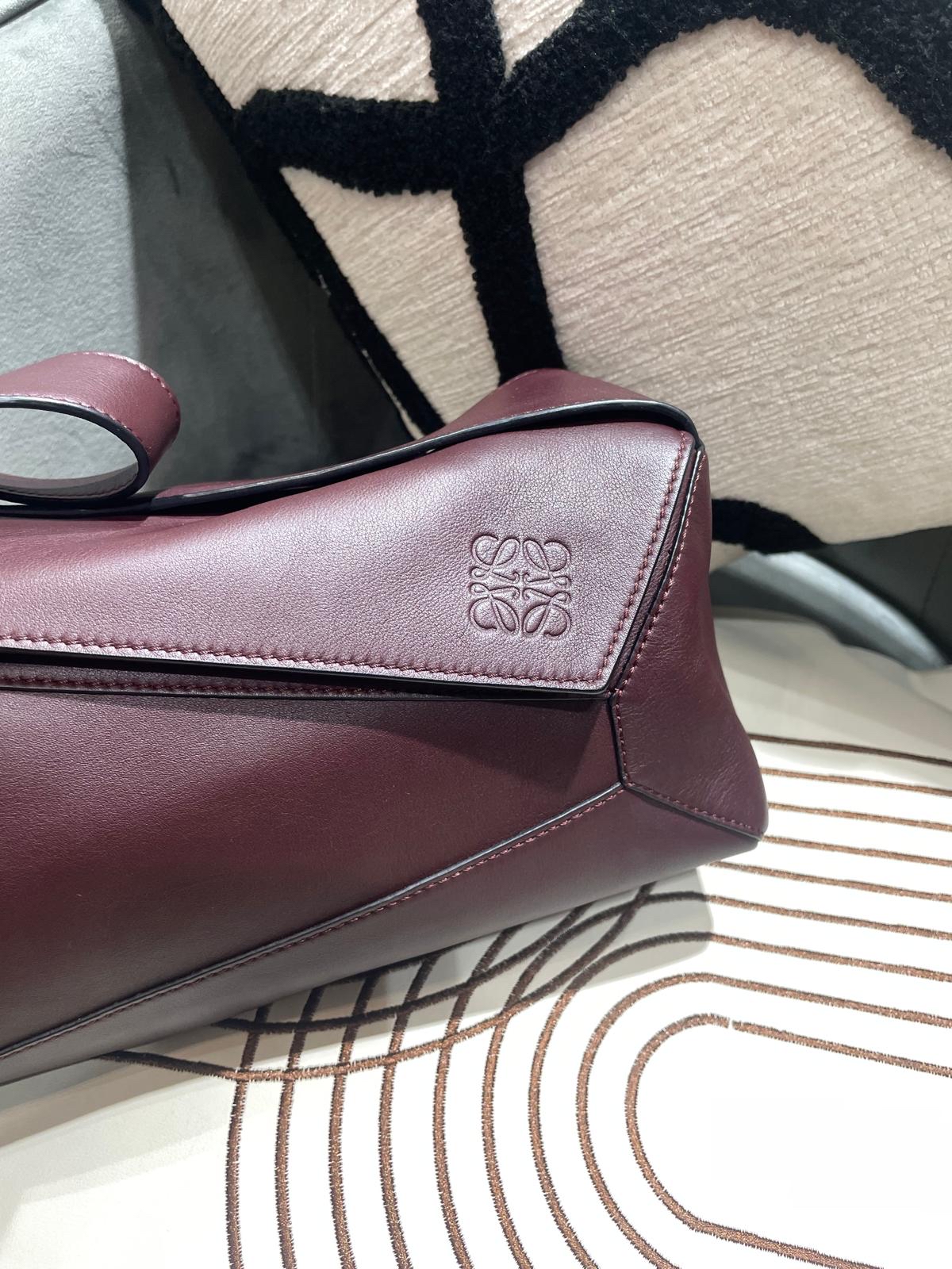 Loewe puzzle hobo calfskin  100%Authentic,95%new ✅dust bag 