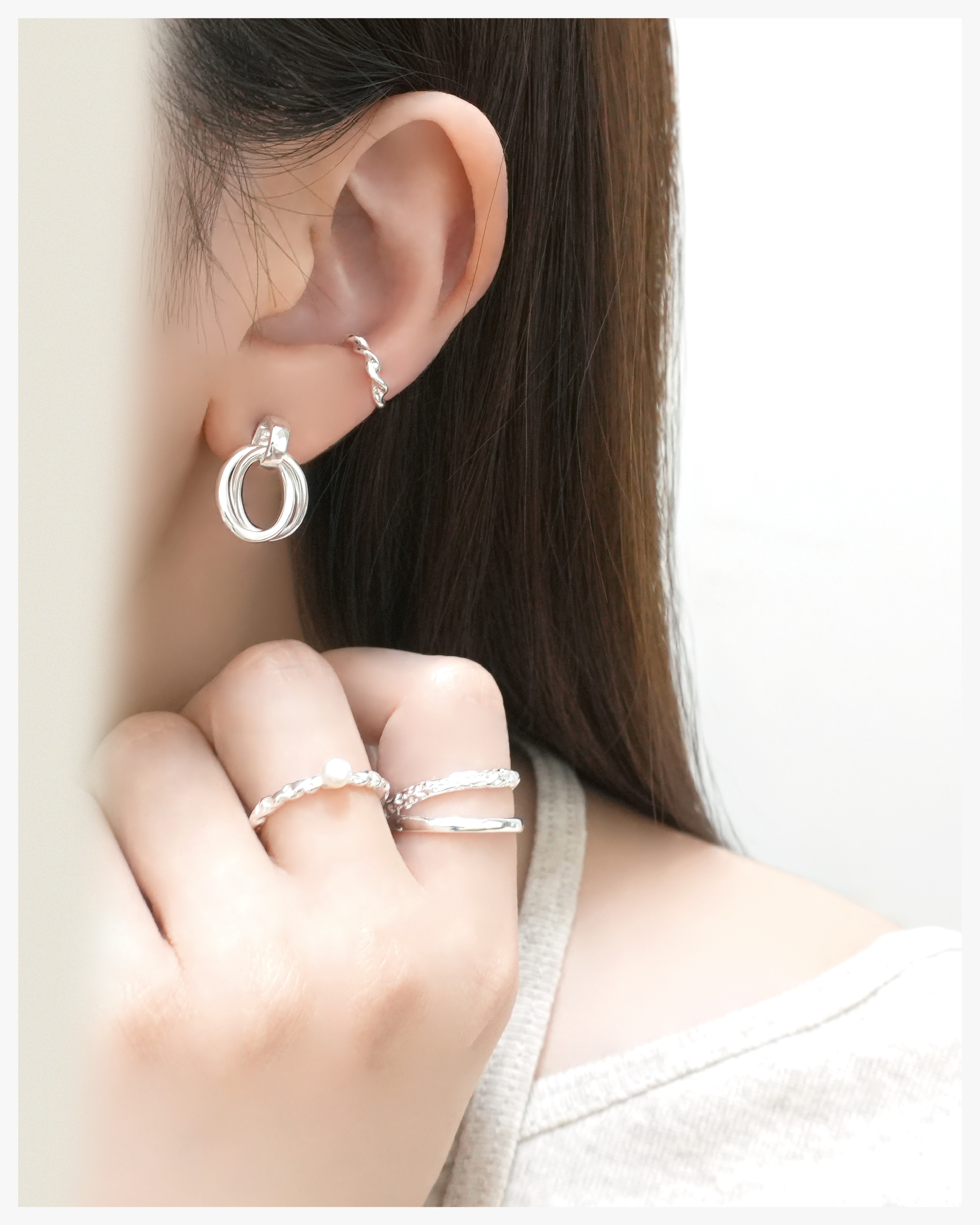 Dewy Twist Ear Cuff
