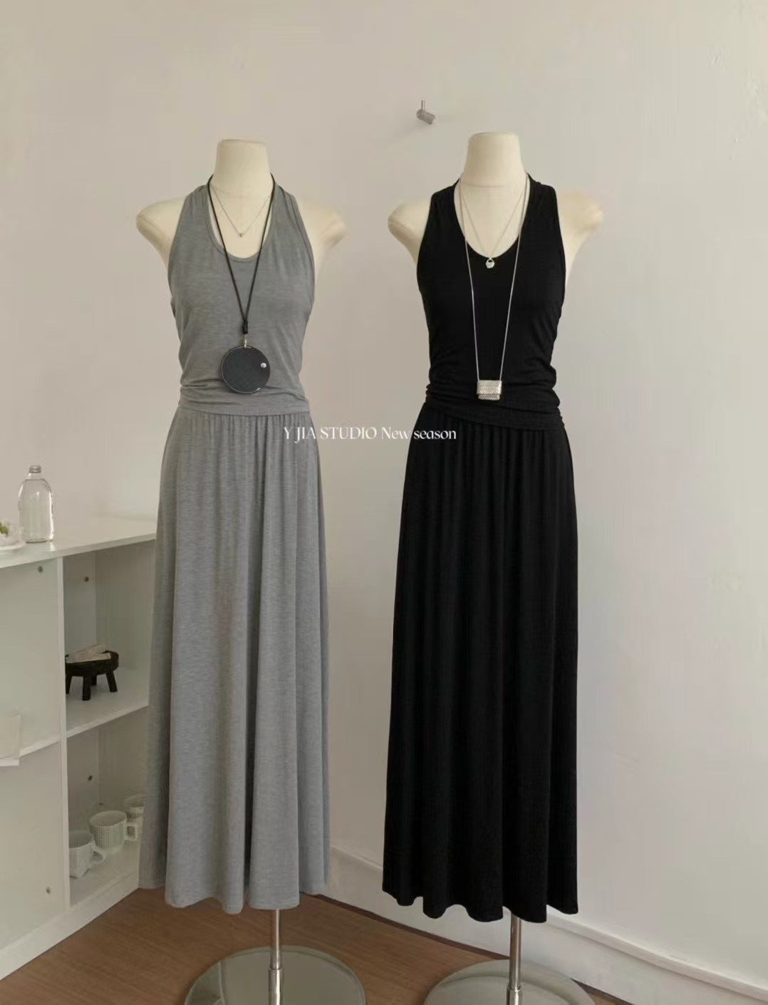 4373 气质慵懒挂脖套装三件套