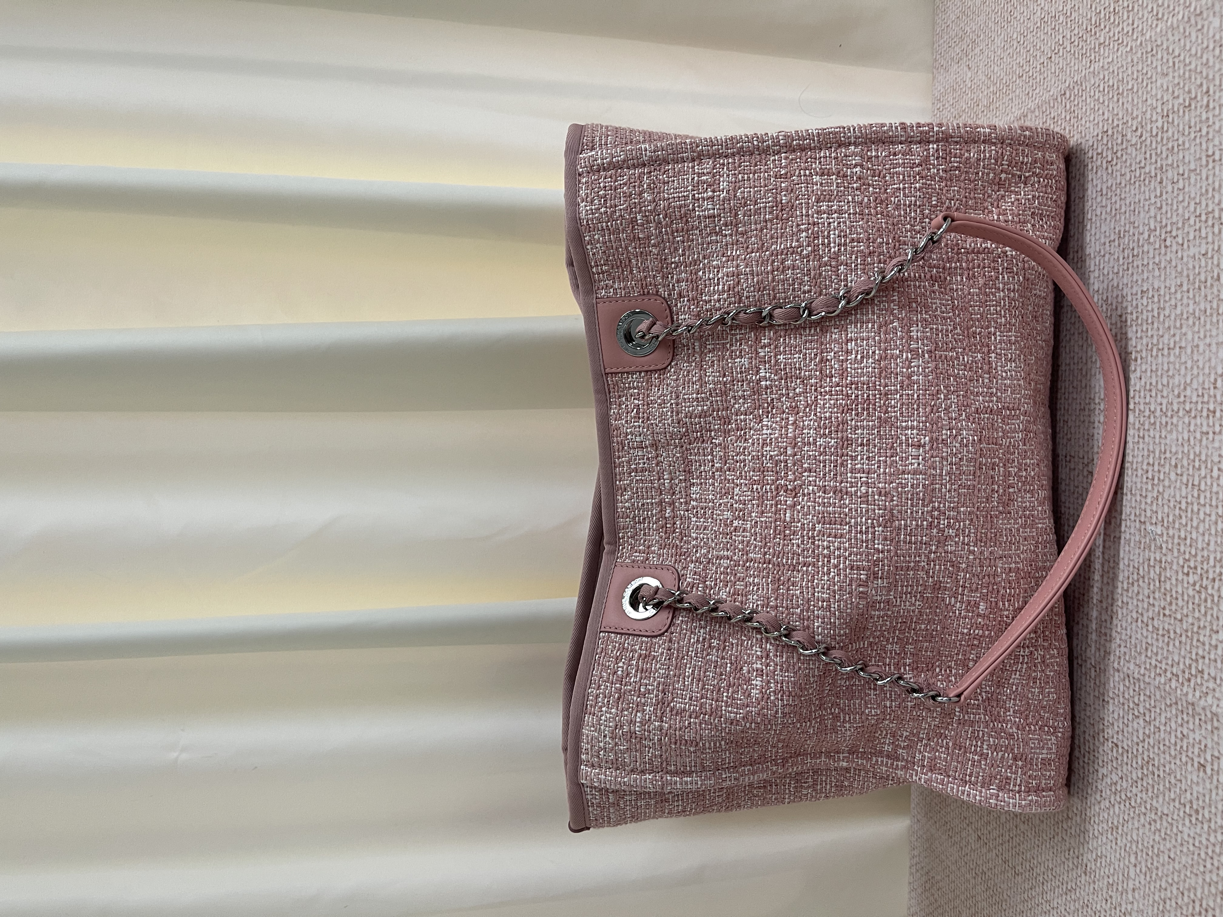 Pre-owned Chanel Deauville MM / Product Code: 26022804