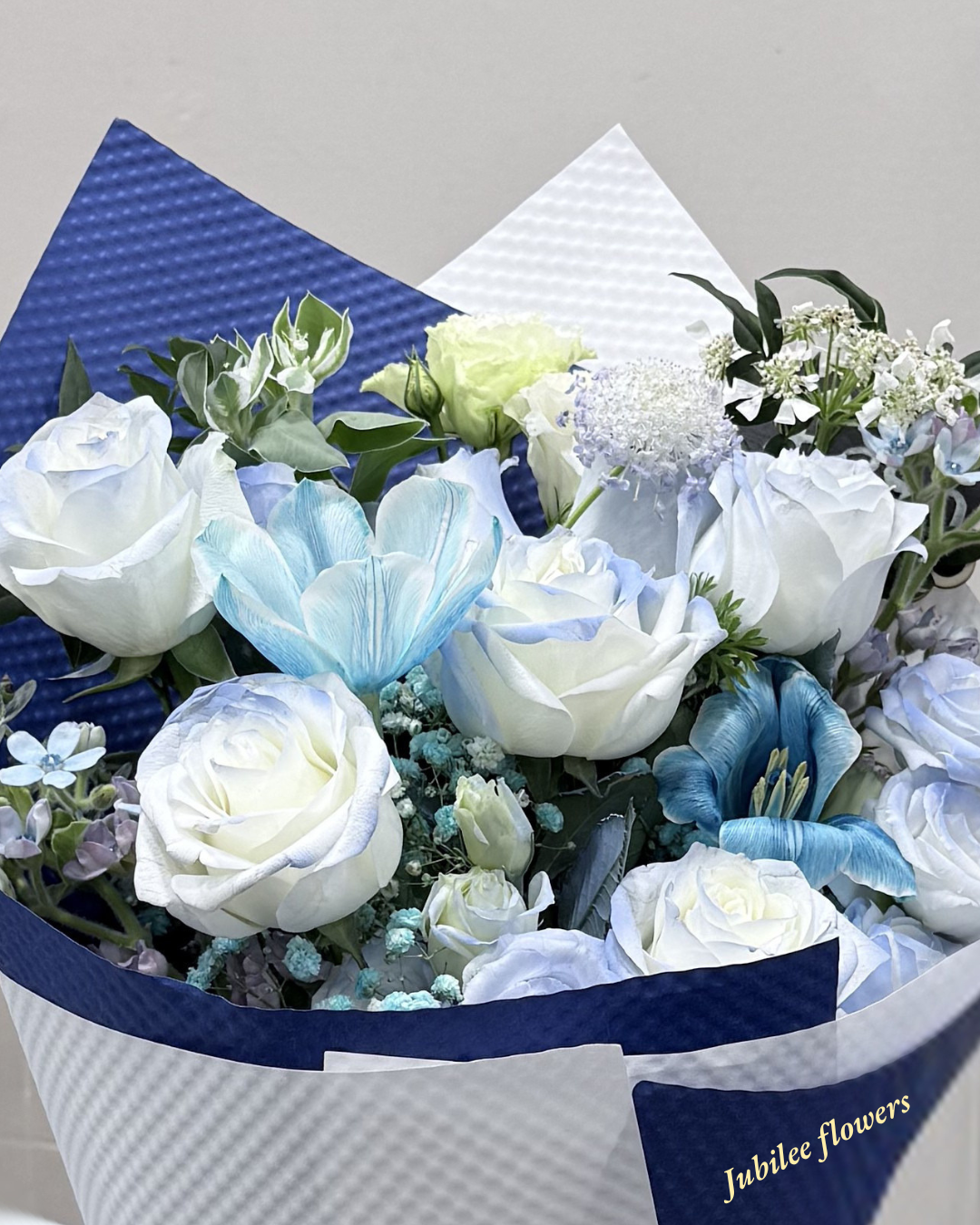 碎冰藍玫瑰 · 藍色鬱金香花束