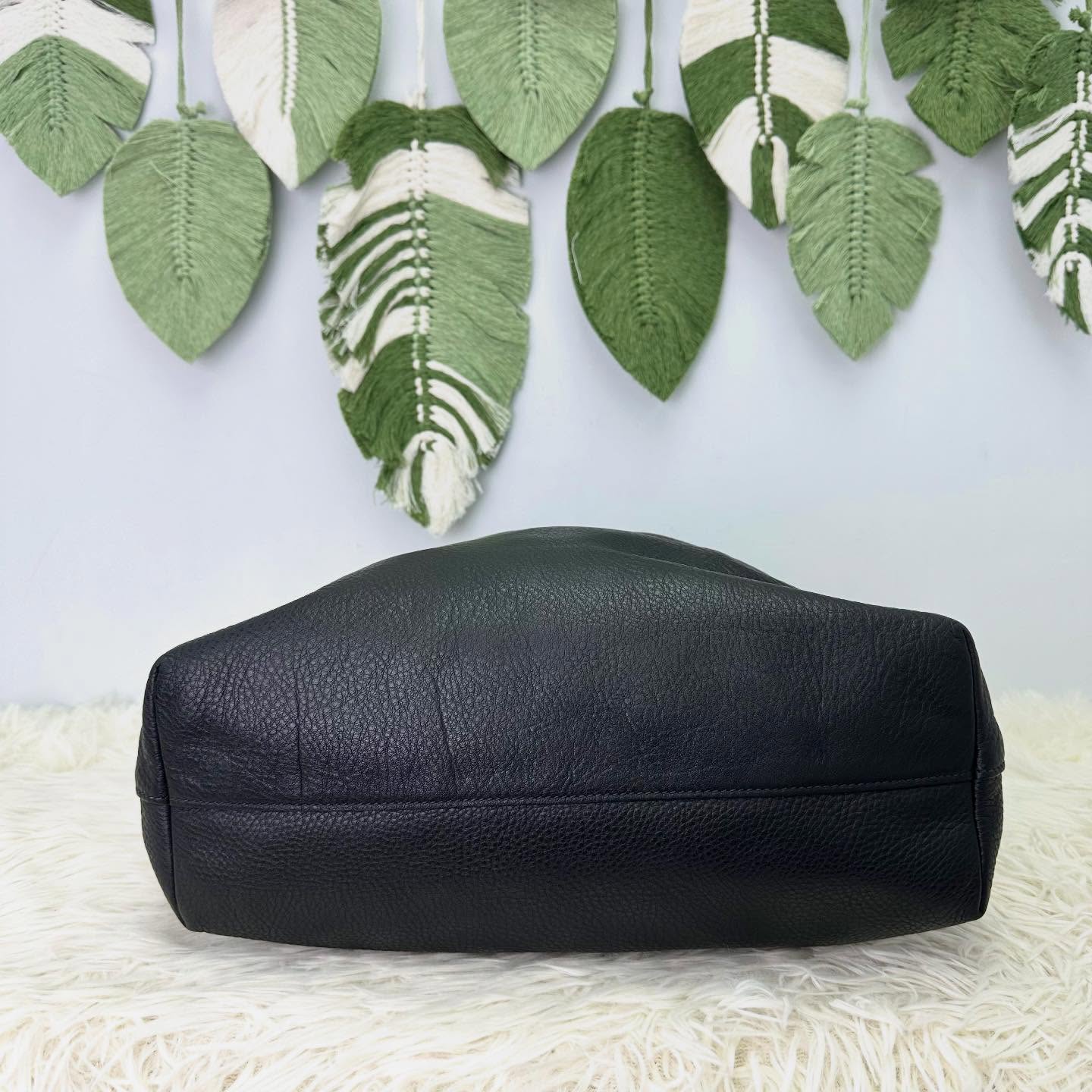 PRADA🤍PRE OWNED Vitello Daino 黑金牛皮Tote Bag 🖤