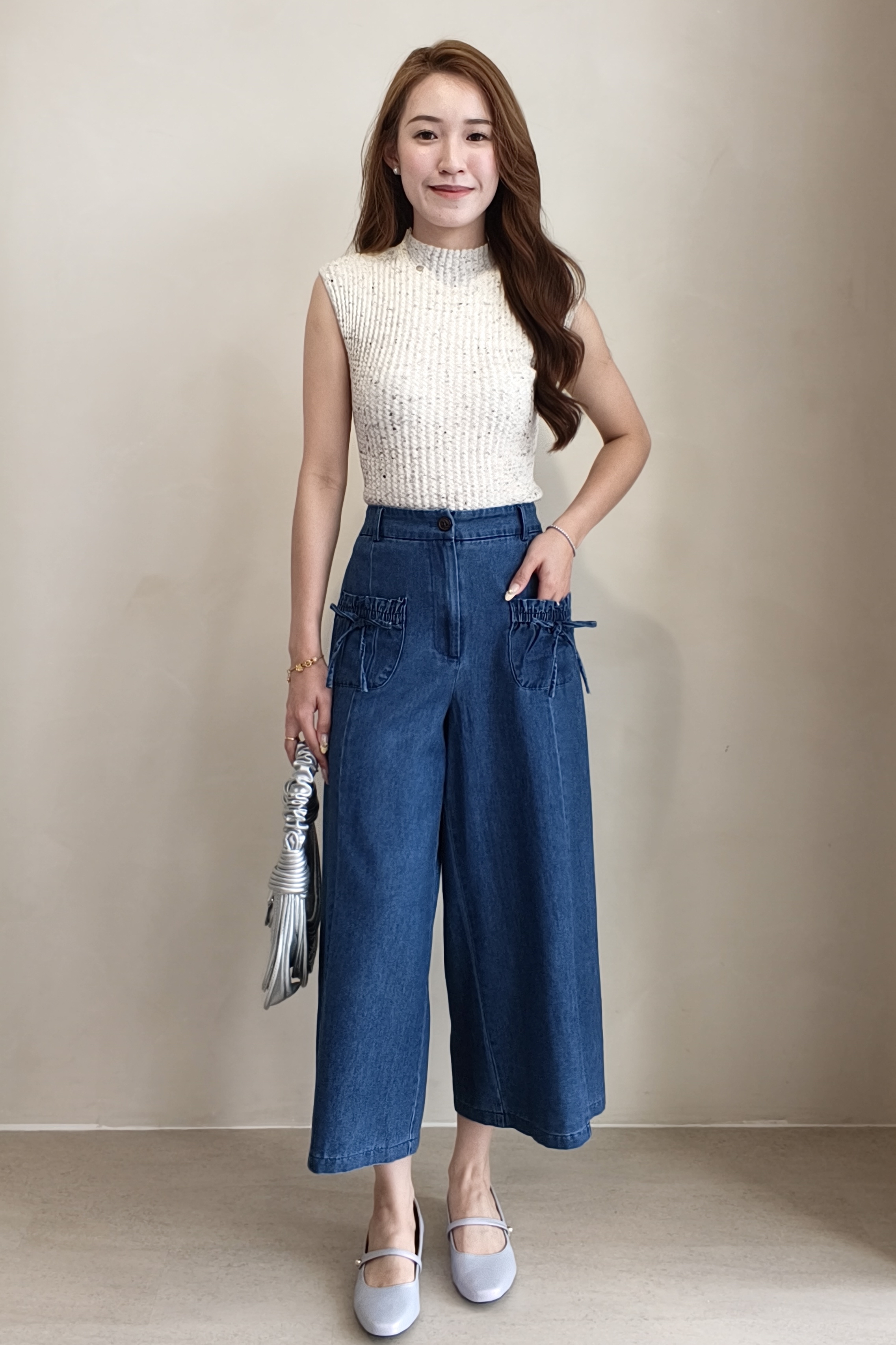 74264 Bow Pocket Wide-Leg Jeans