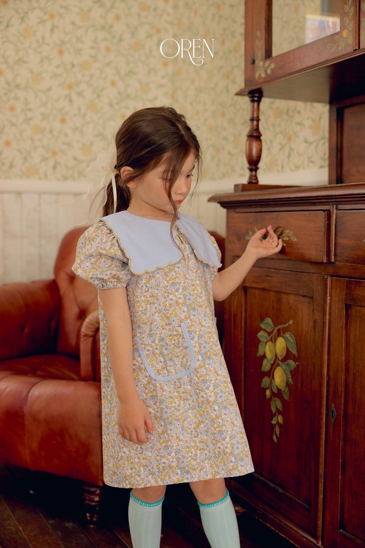 ☀️預訂 韓國直送☀️🇰🇷Oren Karina兩色花卉口袋扇形領短袖連身裙