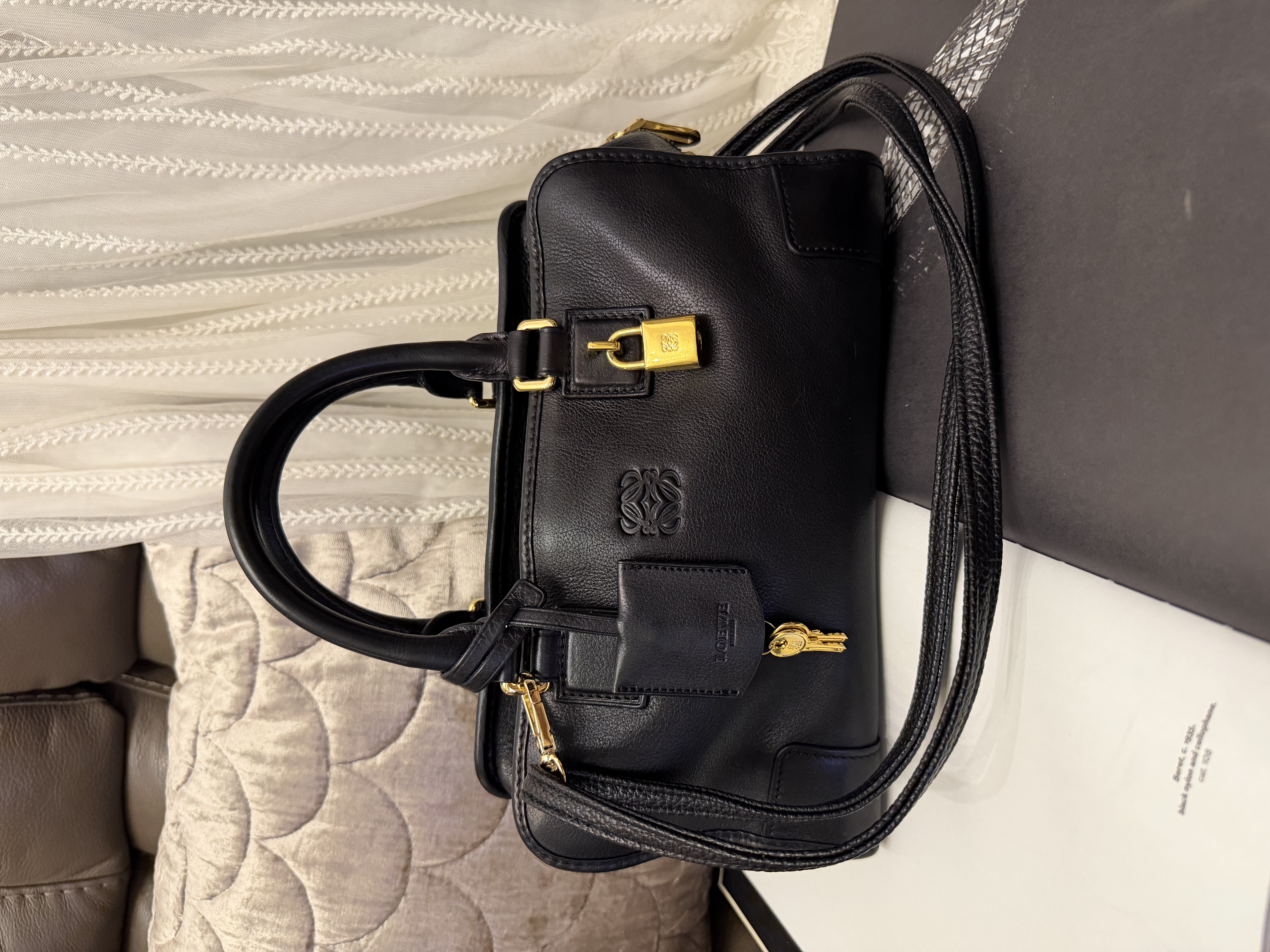 loewe amazona 28 black bag 