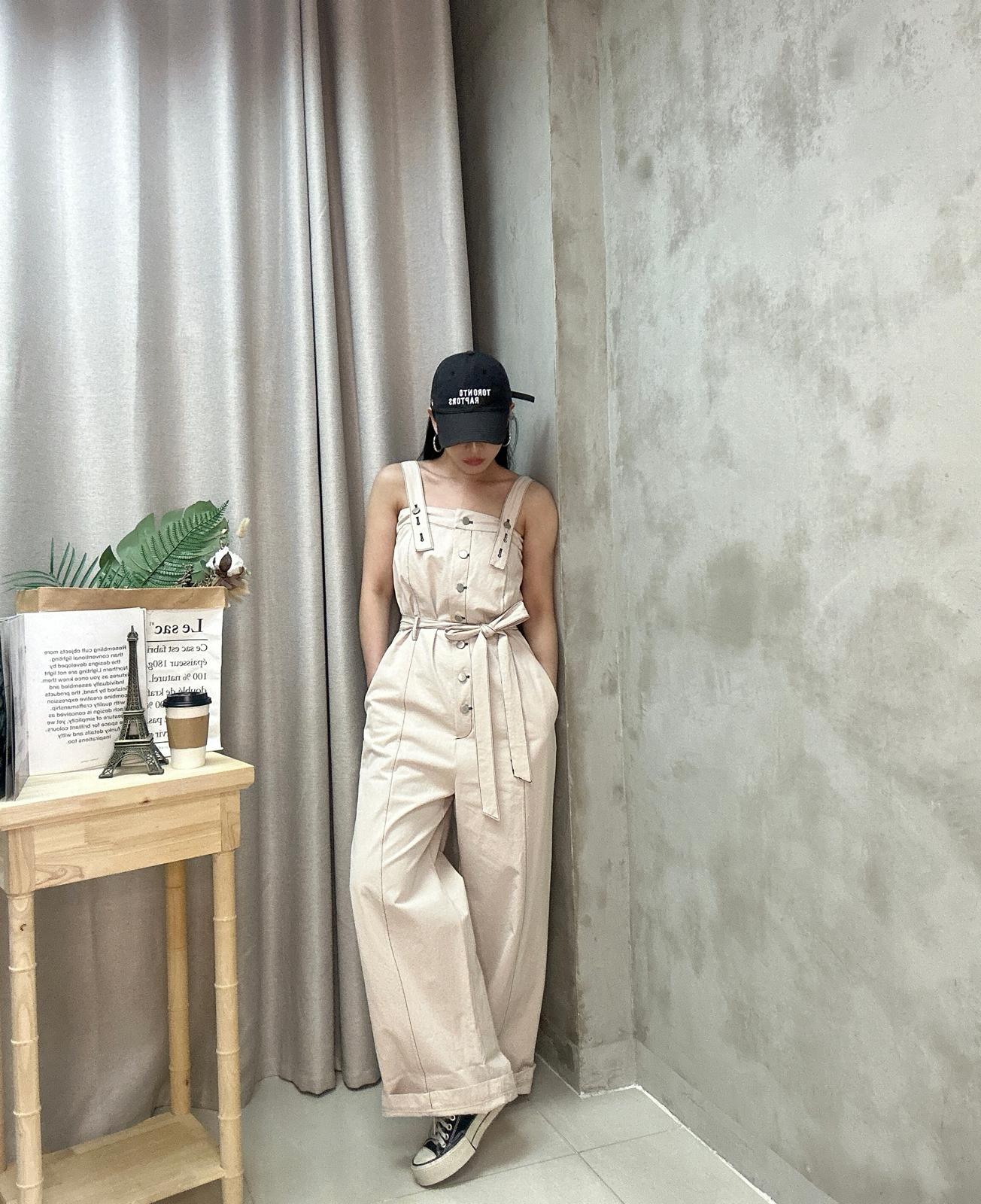 明線jumpsuit