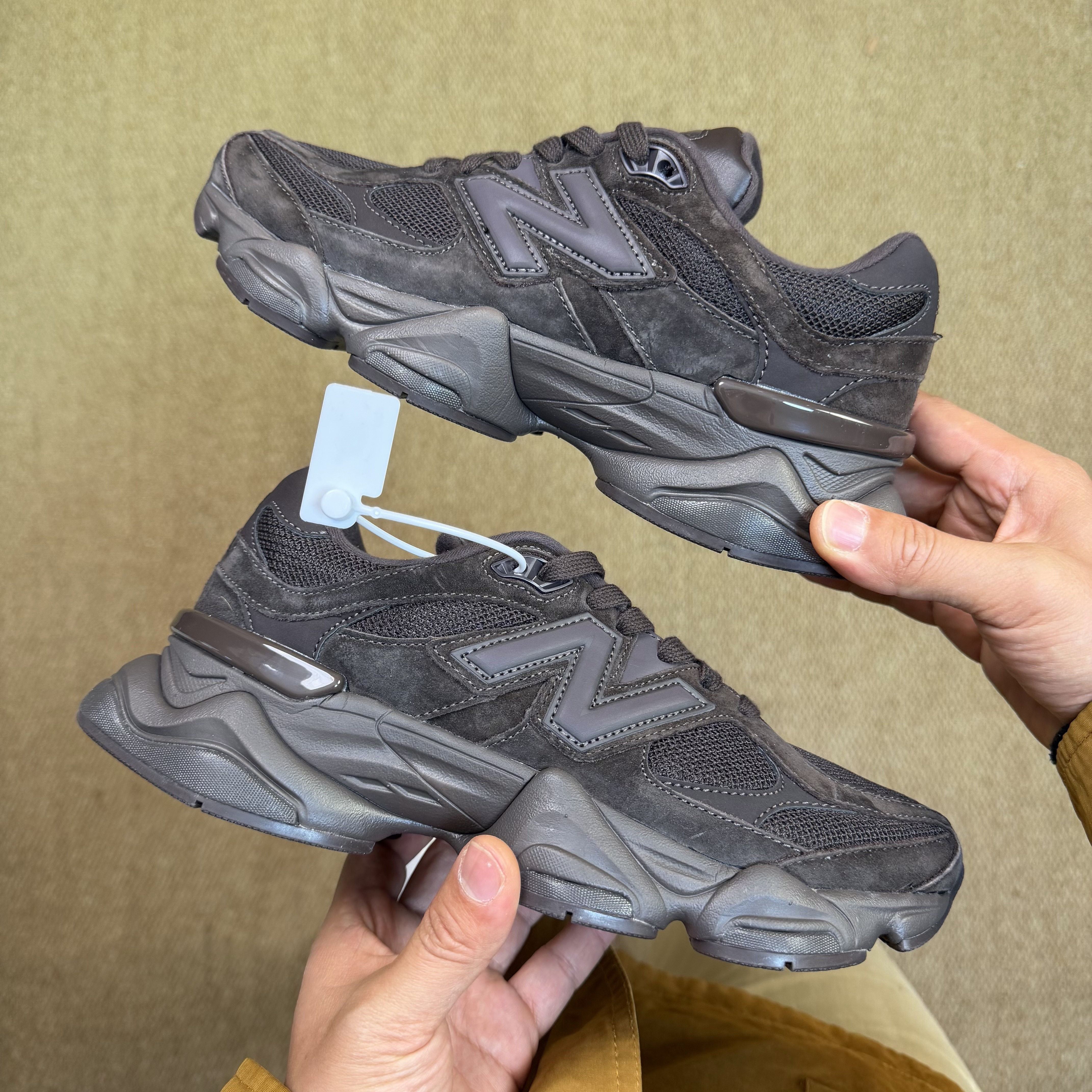 New Balance 9060 U9060ZWD