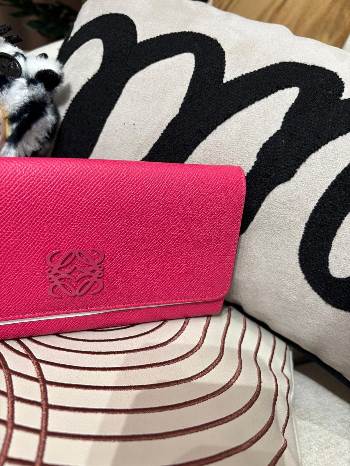 Loewe Long Wallet Calfskin 100%Authentic, 99%New ✅Dust bag