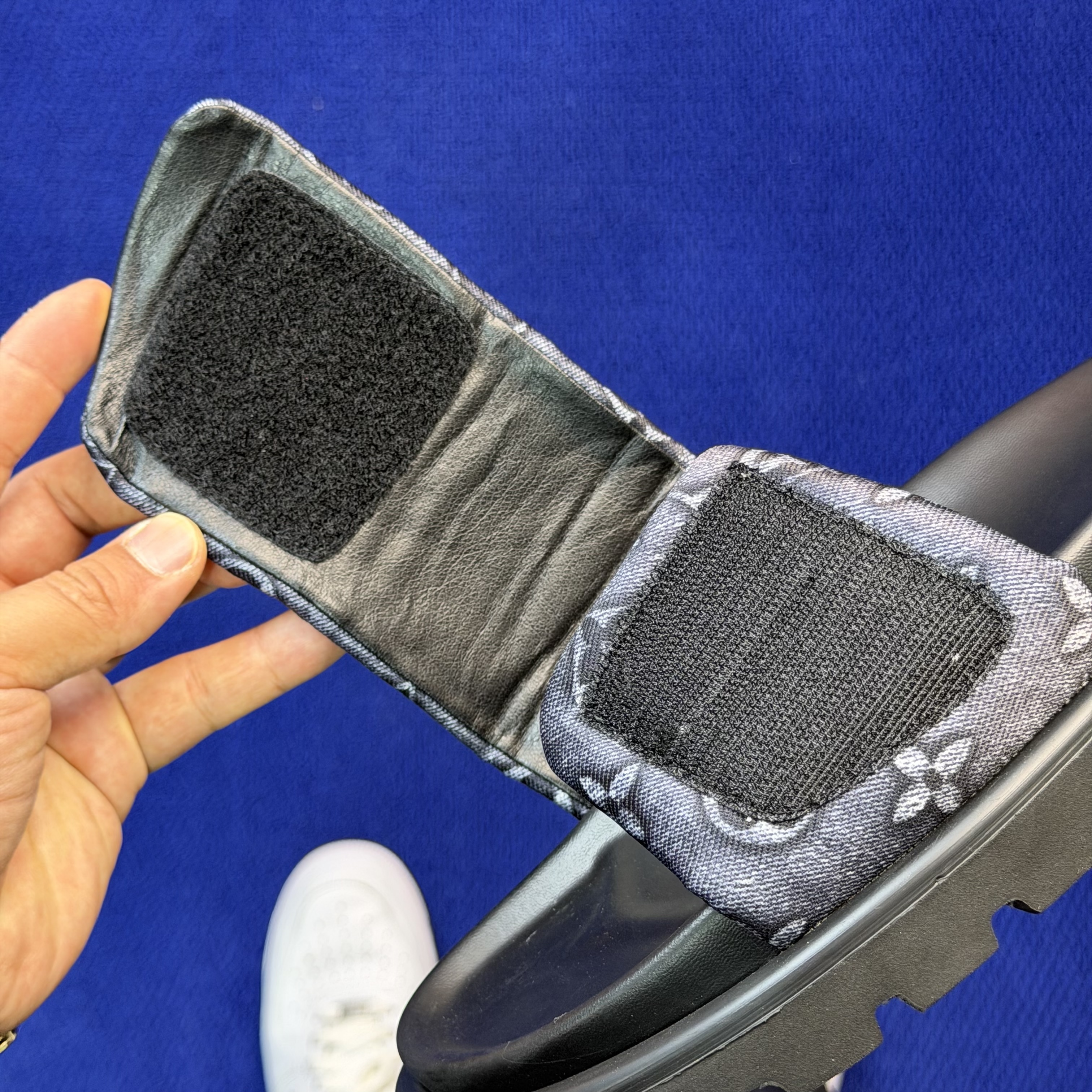 Louis Vuitton LV Pool Pillow Comfort Mule