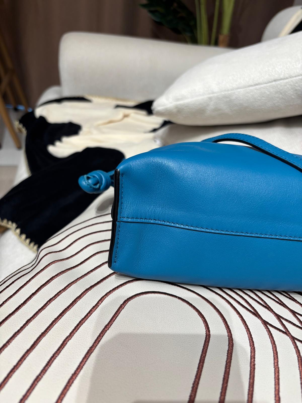 Loewe Flamenco Bag Calfskin 100%Authentic, 98%New ✅Tag✅Dust bag