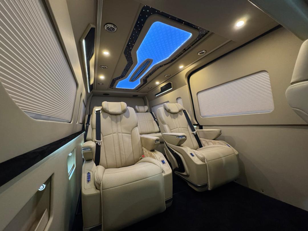 HIACE INTERIOR SIDE BOARD