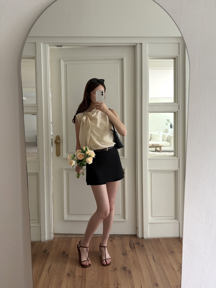 Sheer Tie-Neck Top (Cream)