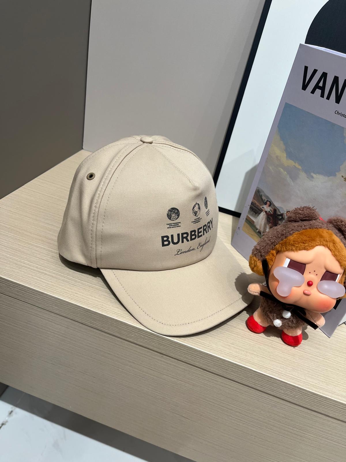 Burberry Logo Print Basketball Cap 100%Authentic, 99%New 