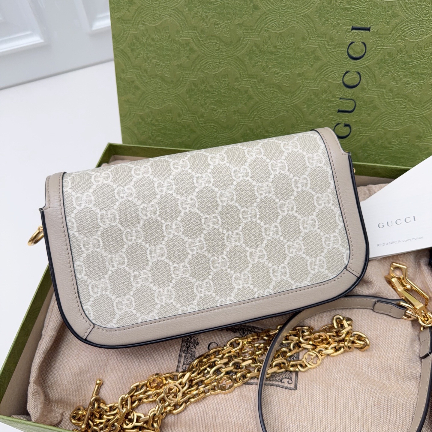 【預訂貨品】Gucci燕麥色法棍包腋下包 