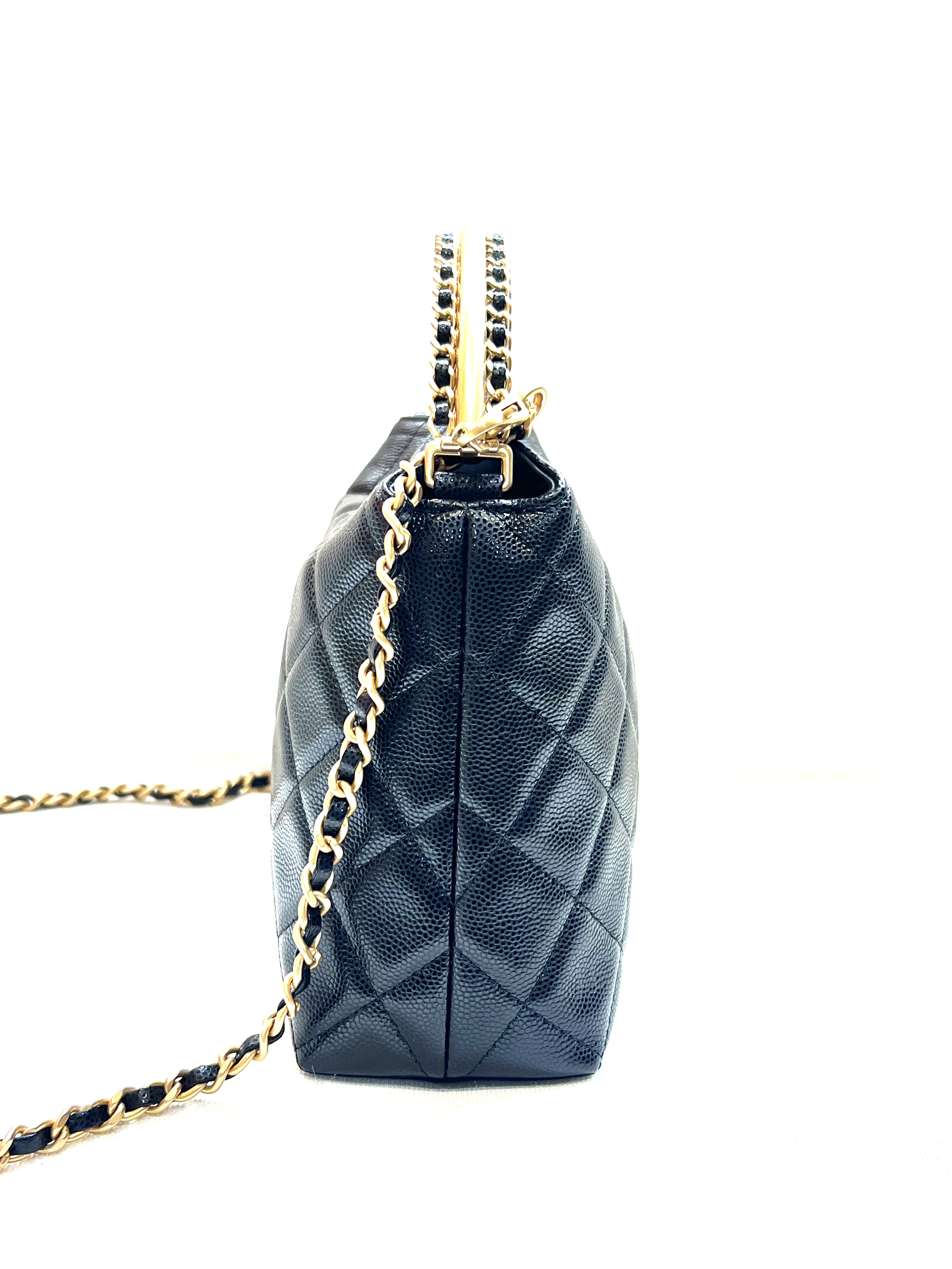 Pre-Owned CHANEL Hobo Handbag / Product Code: 26041647