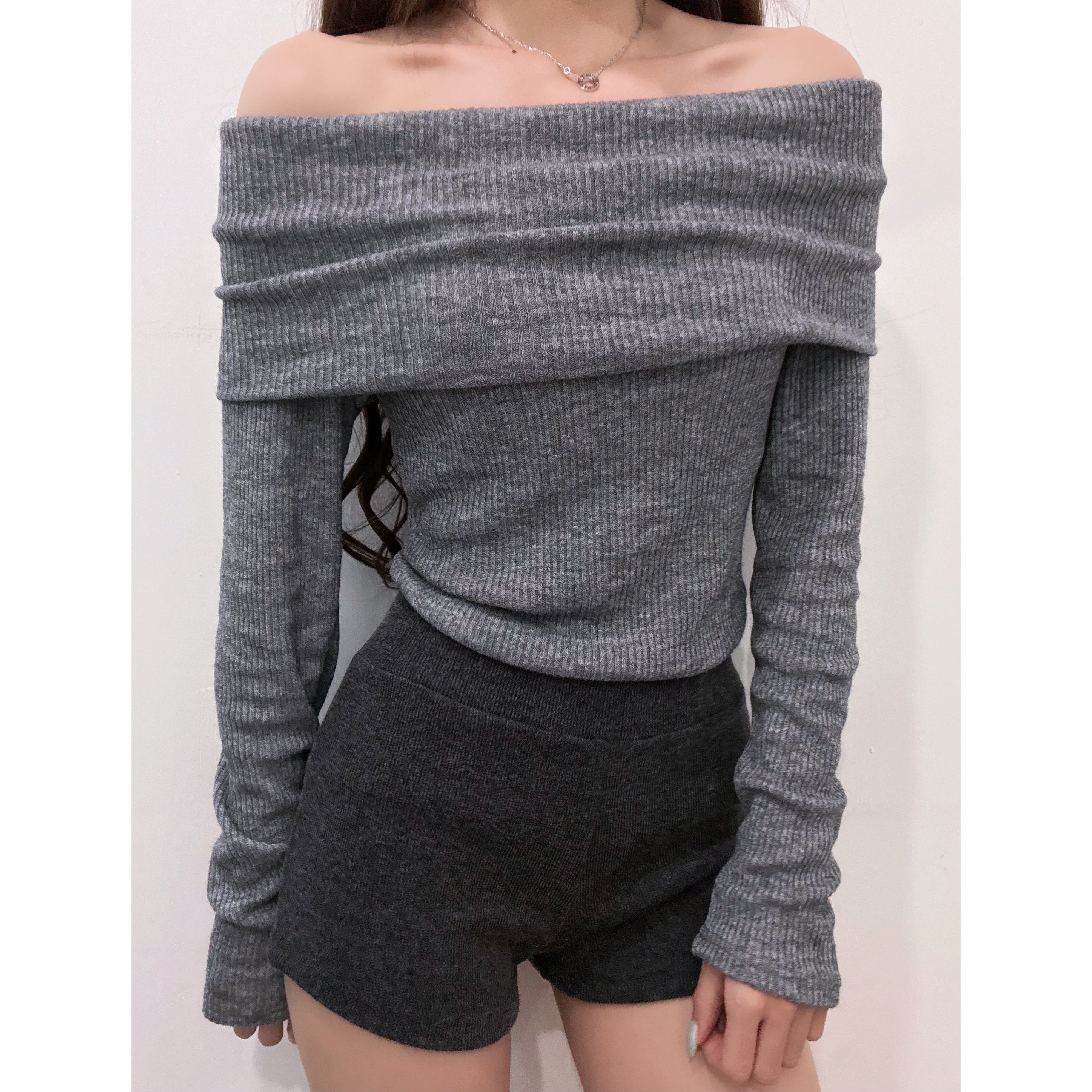優惠價10月16截單🧸2610H《O/S SLIM FIT LS TOP》
