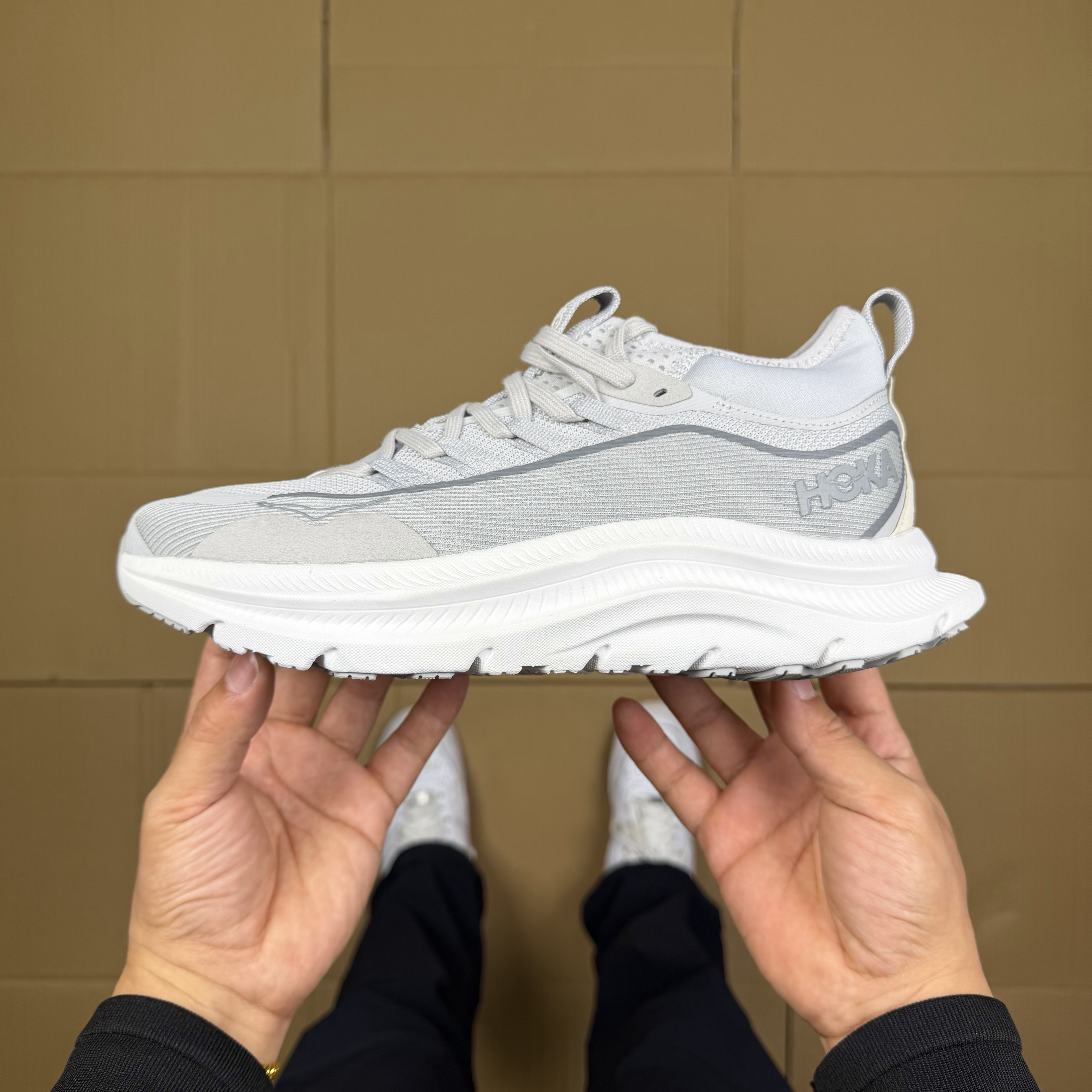 Hoka One One Kawana Mid