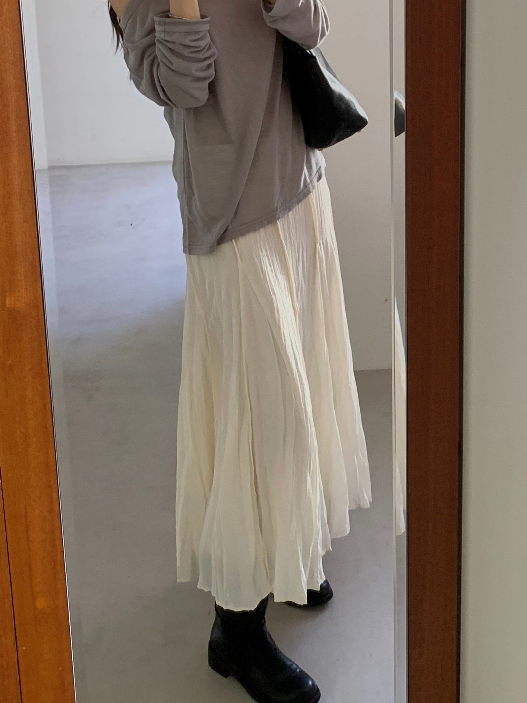 Natural pleats long skirt