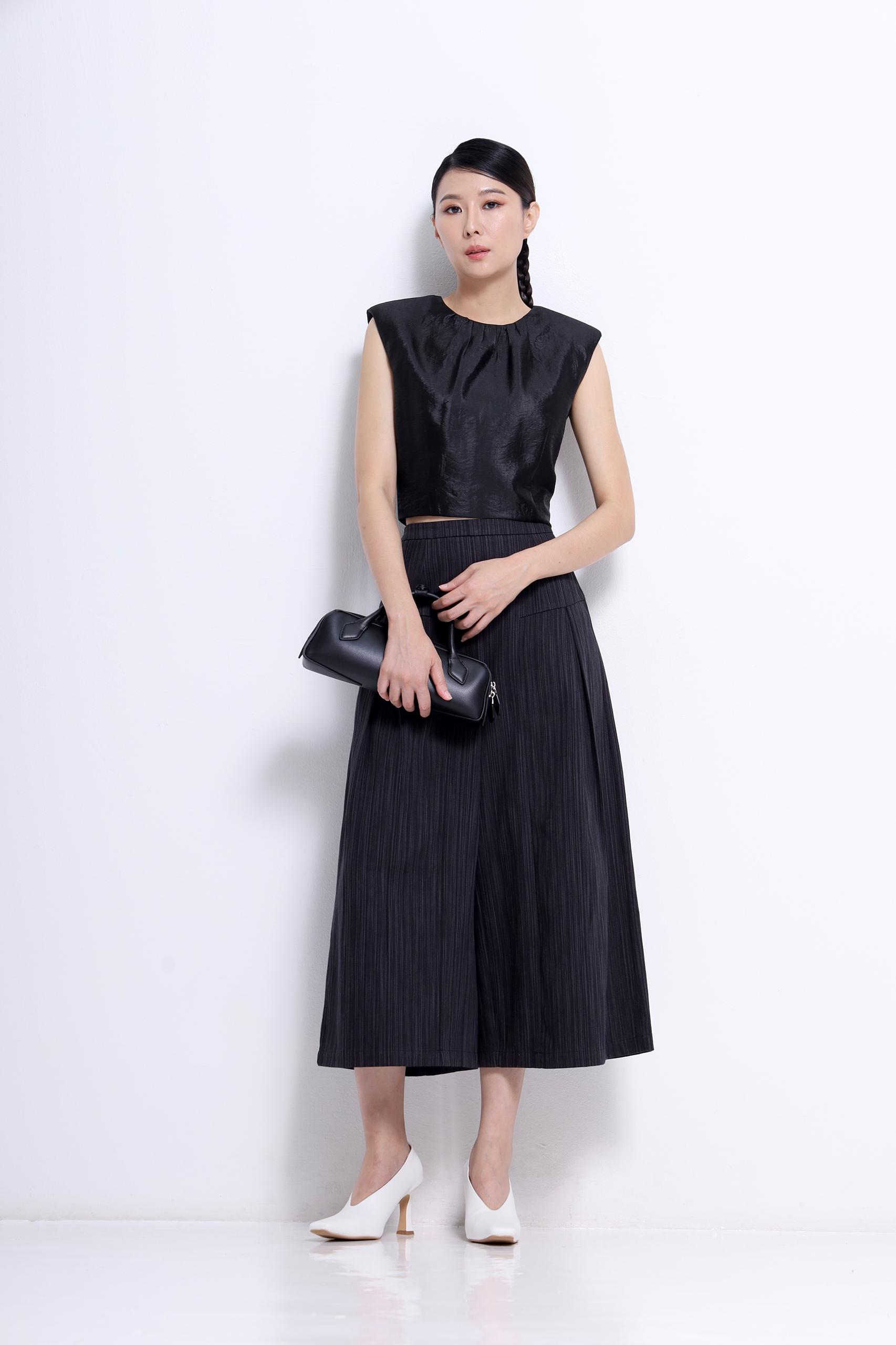 CB2693 OUTSLLV SDRL PAD BLOUSE