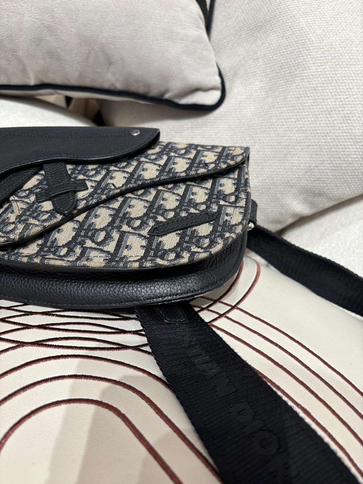 Dior saddle pouch Crossbody Bag 100%Authentic ,95%new ✅dust bag