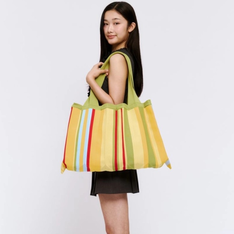 PLEATSMAMA Big Shoulder Bag Stripe (2色)