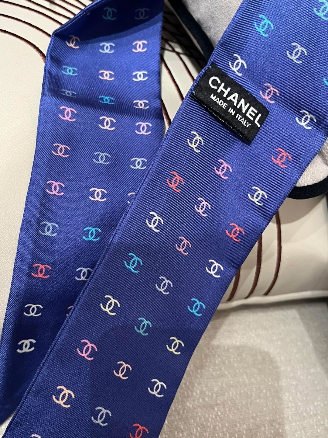 未使用品 Chanel twilly silk  ,100%Authentic ,unused ✅box 