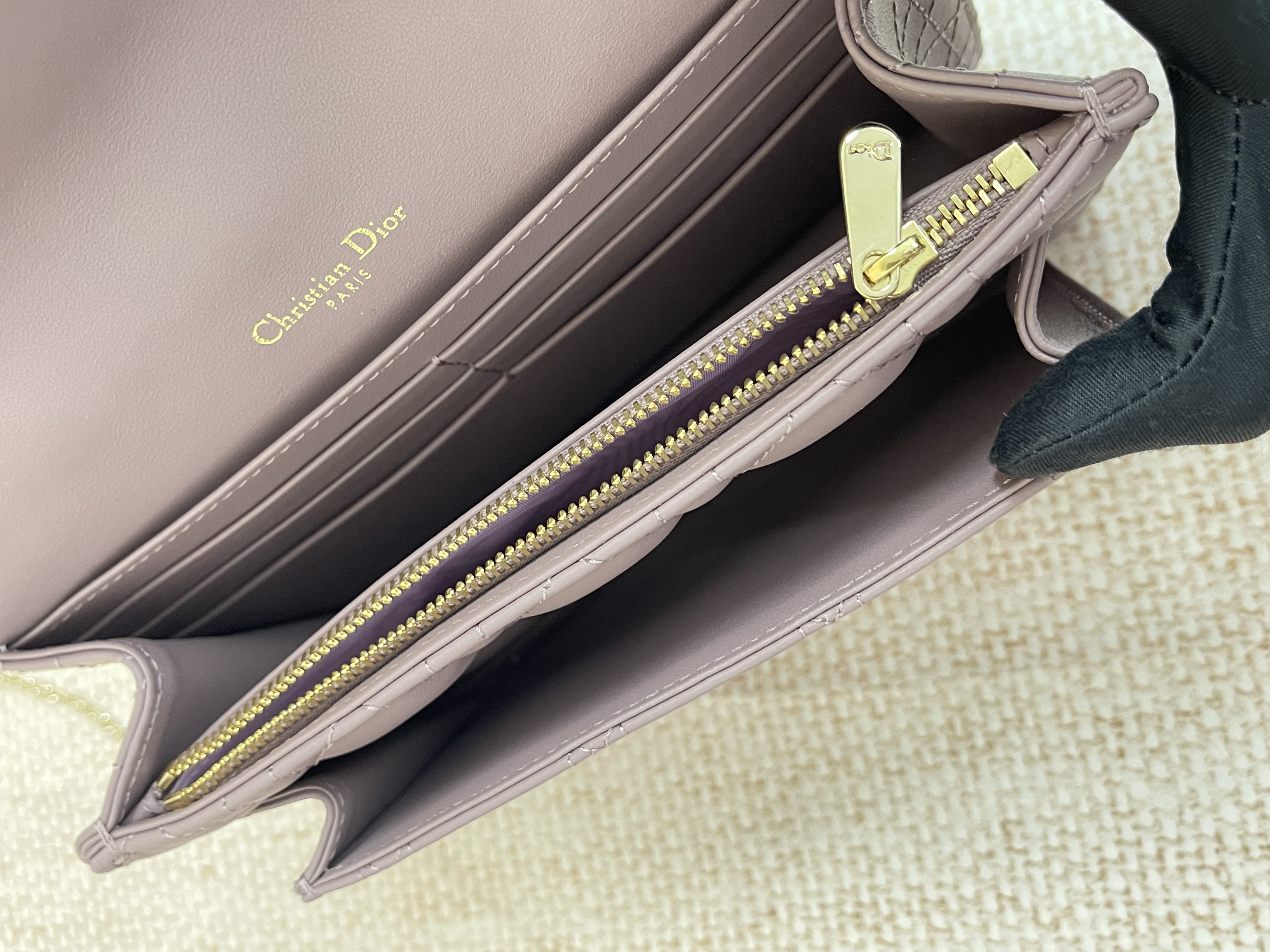 Pre-owned Dior Lady Dior Chain Pouch/ Product Code: 26042404