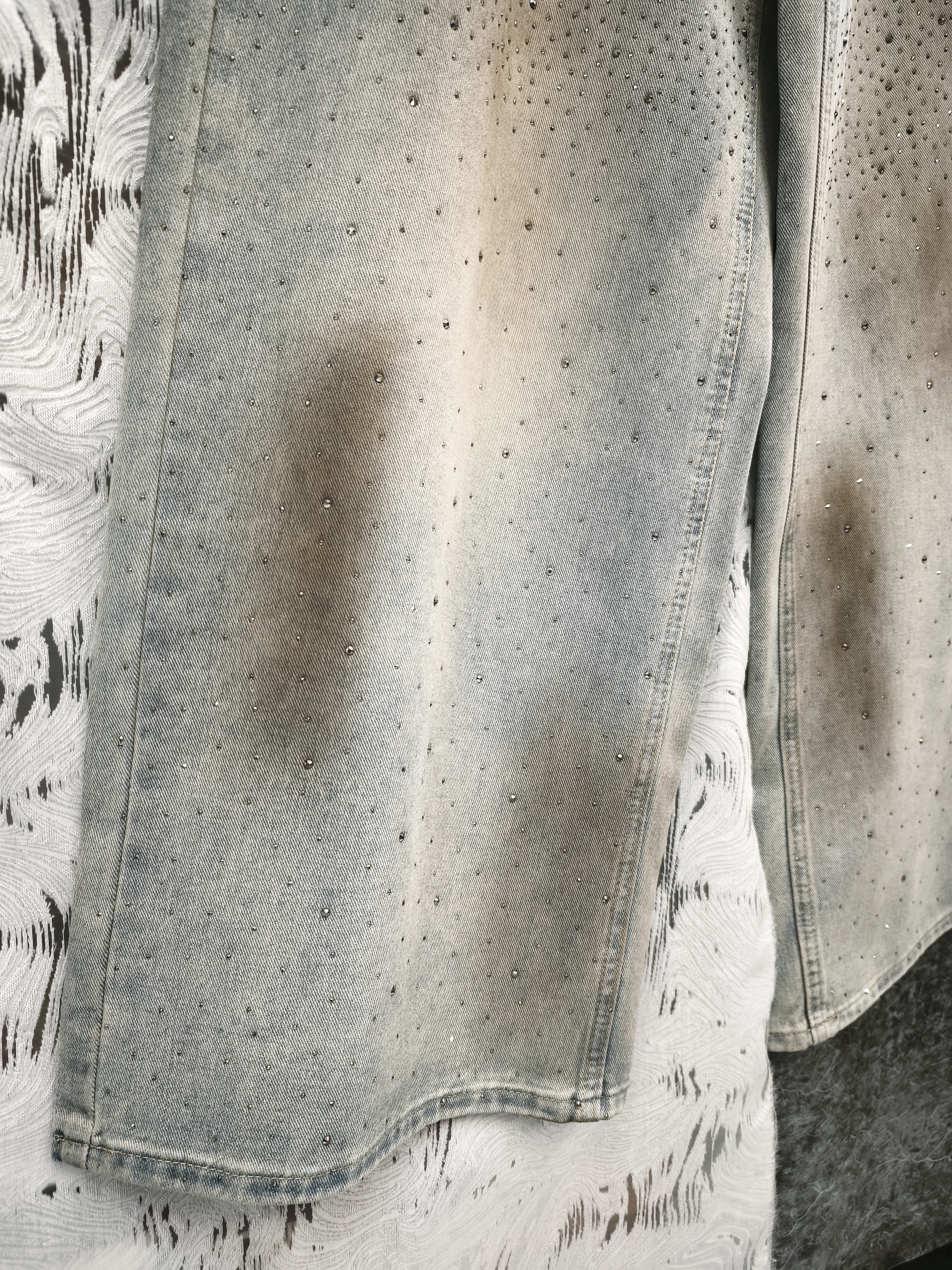 做舊閃石闊腳牛