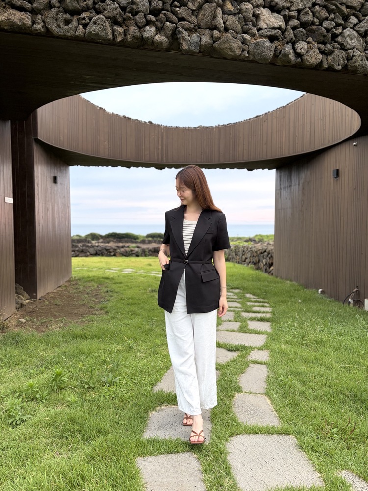 Claire Belted Blazer (Black)