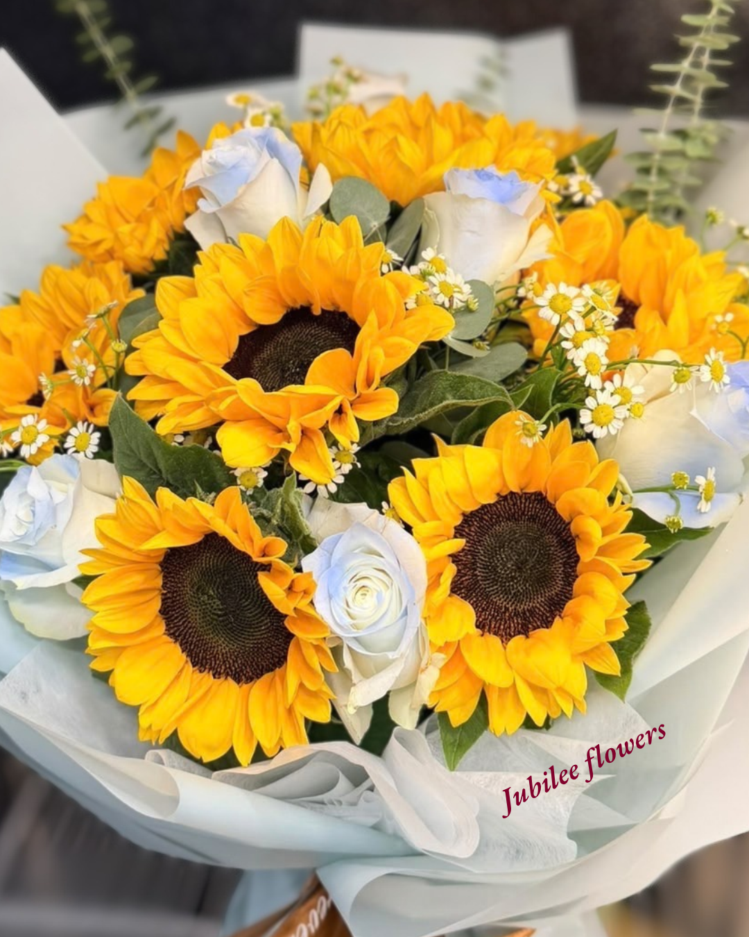 🌻向日葵 · 碎冰藍玫瑰花束