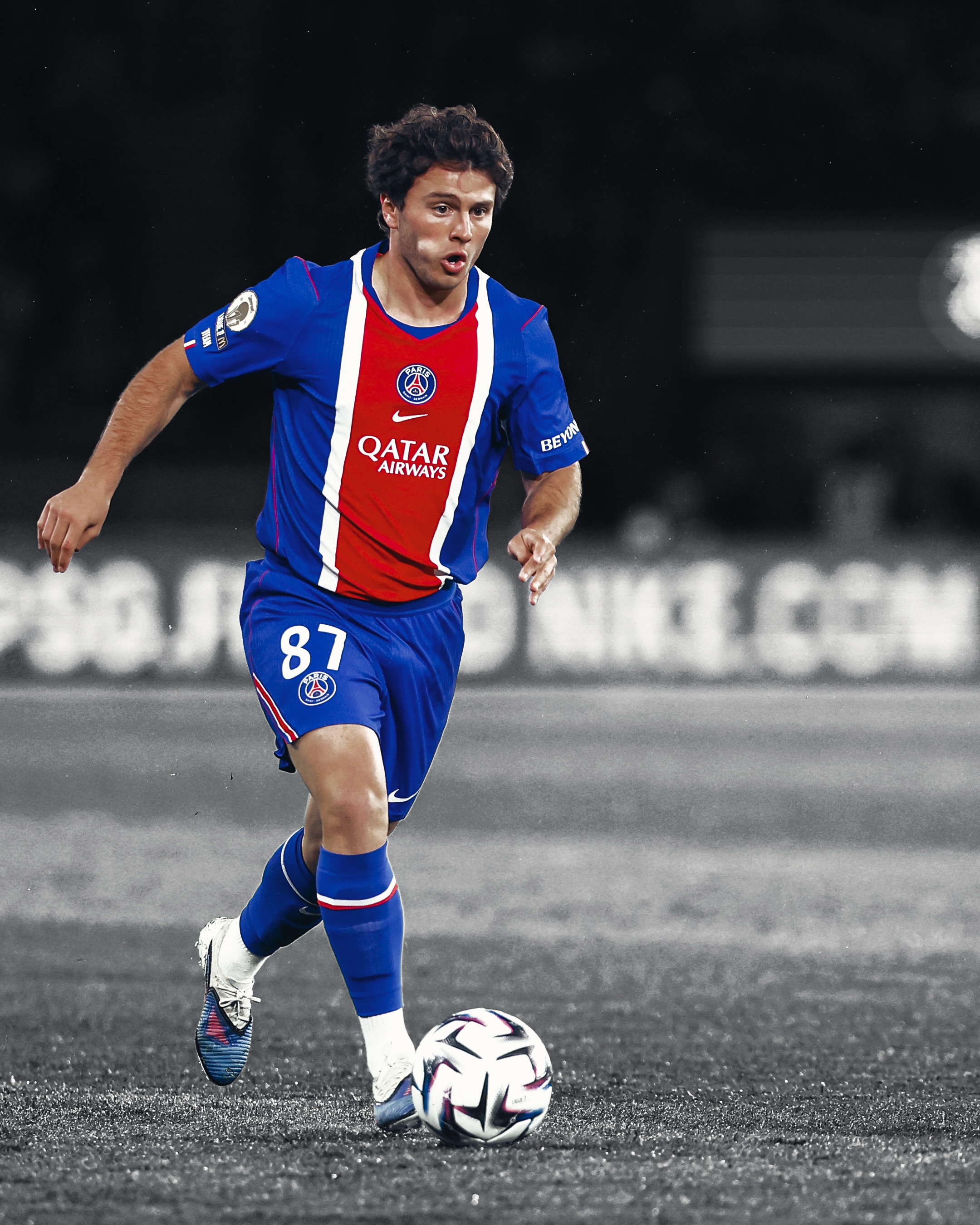 Nike PSG 巴黎聖日門 2026-27 主場球員版球衣 (可加印字章) II2732