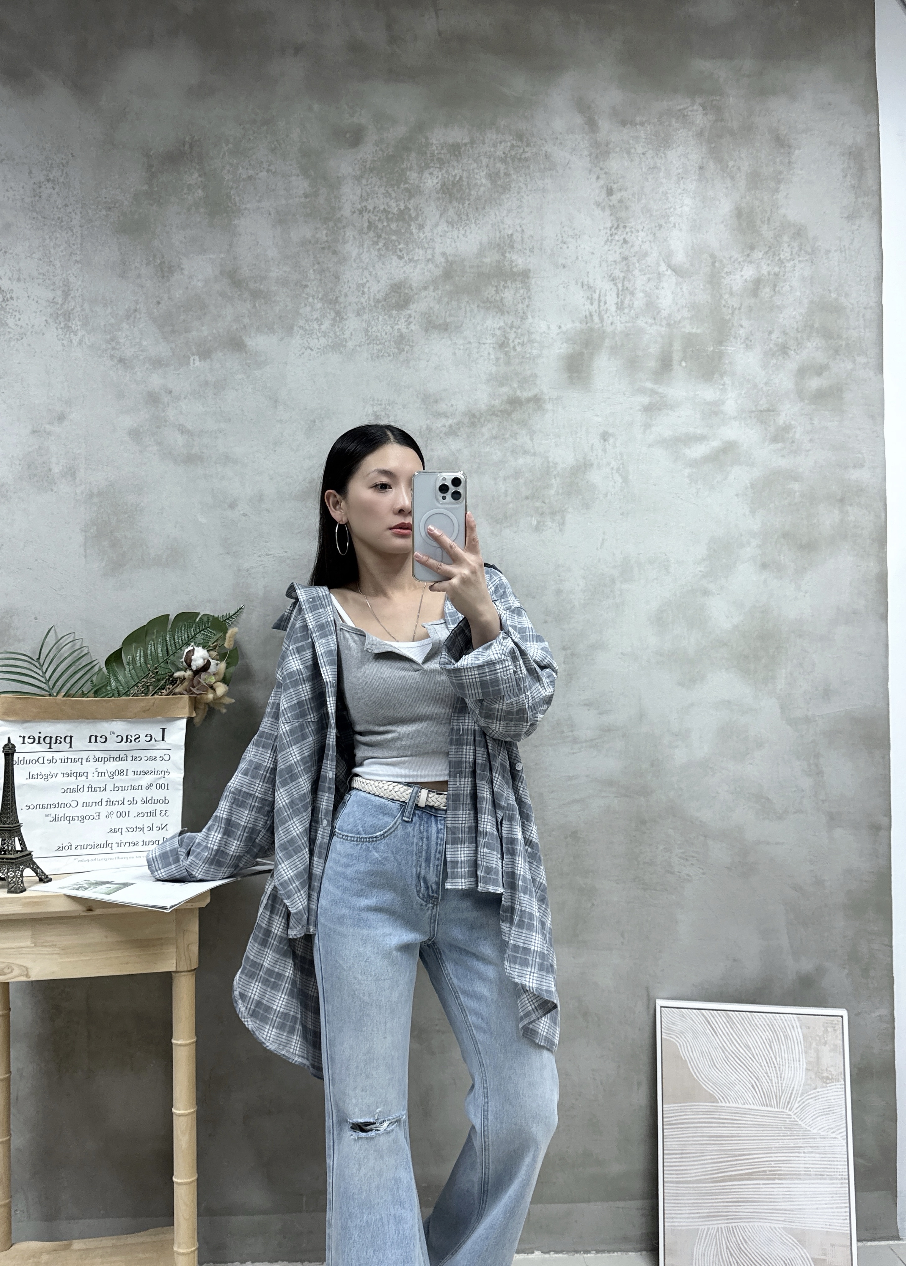 F19 後開叉格仔恤衫