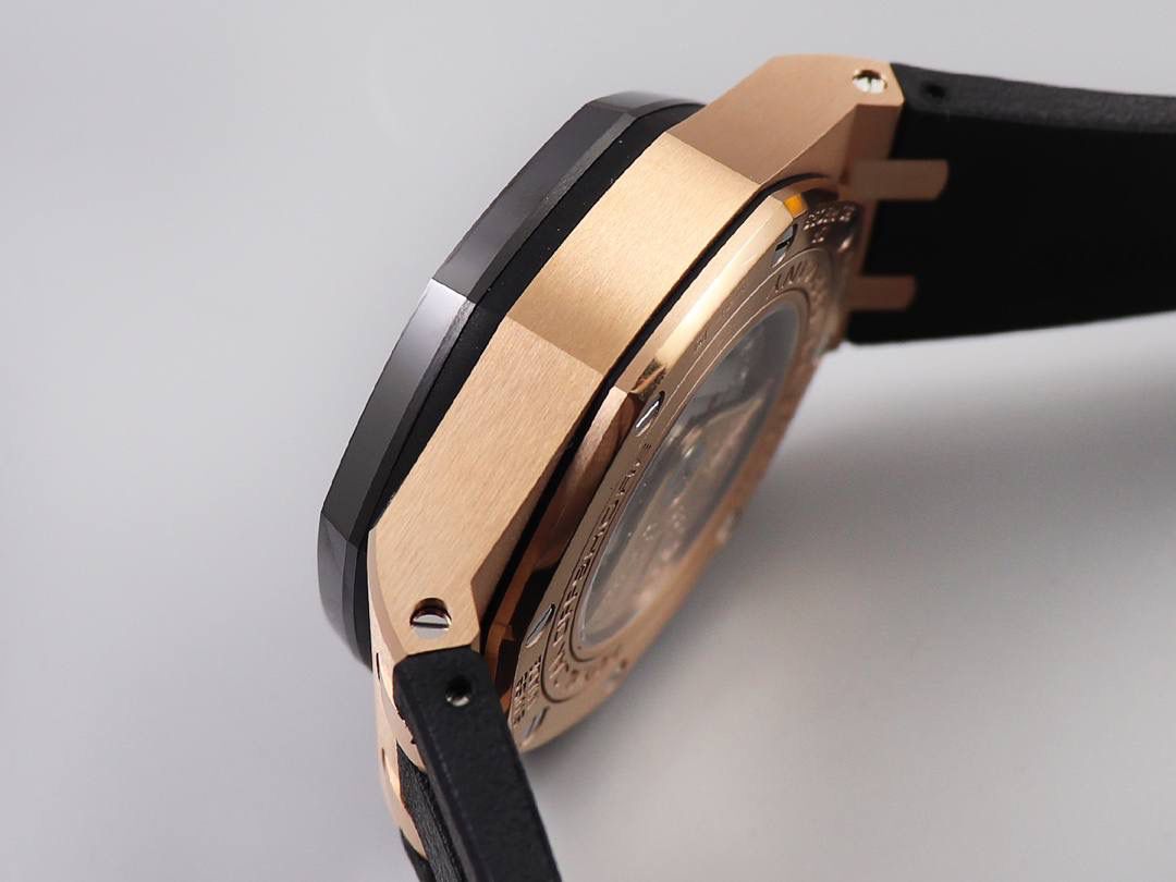 A.P皇家橡树离岸型26416RO计时系列，搭载12H 7750计时机芯，直径44MM.玫瑰金表壳 陶瓷圈口！ 最强A.P皇家橡树系列🔥💯