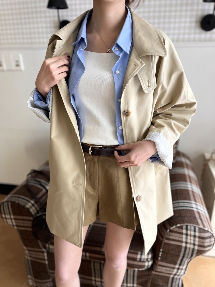 Stripe-Lined Relaxed Trench Coat (Beige)